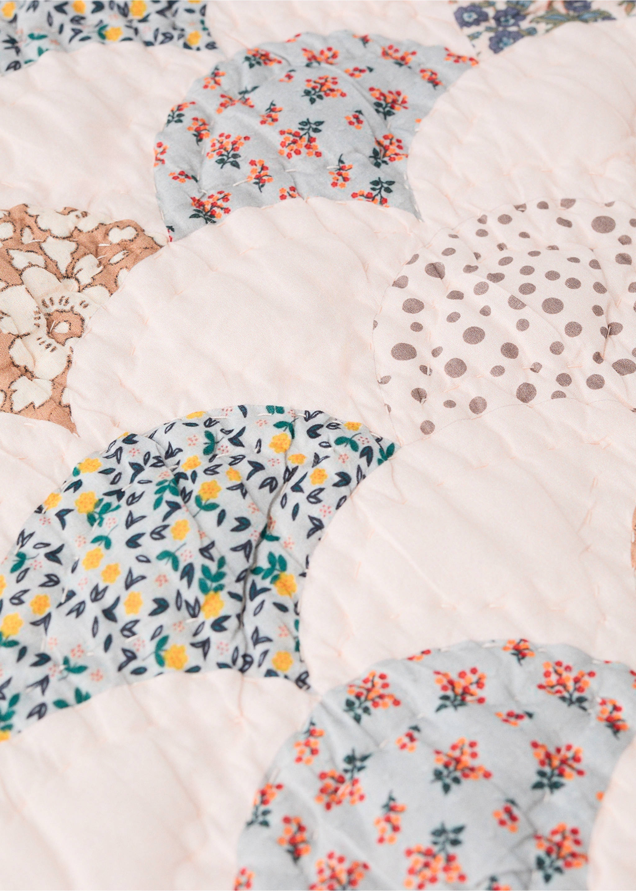 Cotton patchwork mini cot duvet - Details of the article 1, Nude. Ref: 37054465-00.