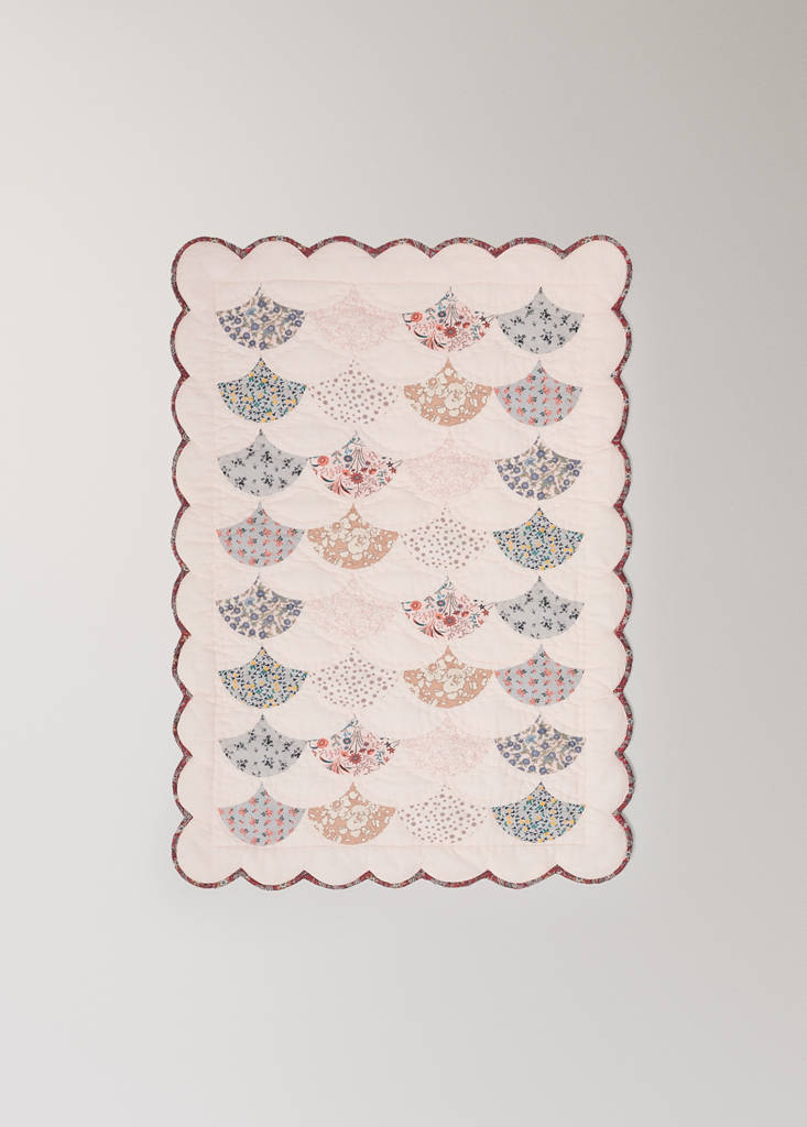 Patchwork-Bettdecke aus Baumwolle für Babybett — Nude