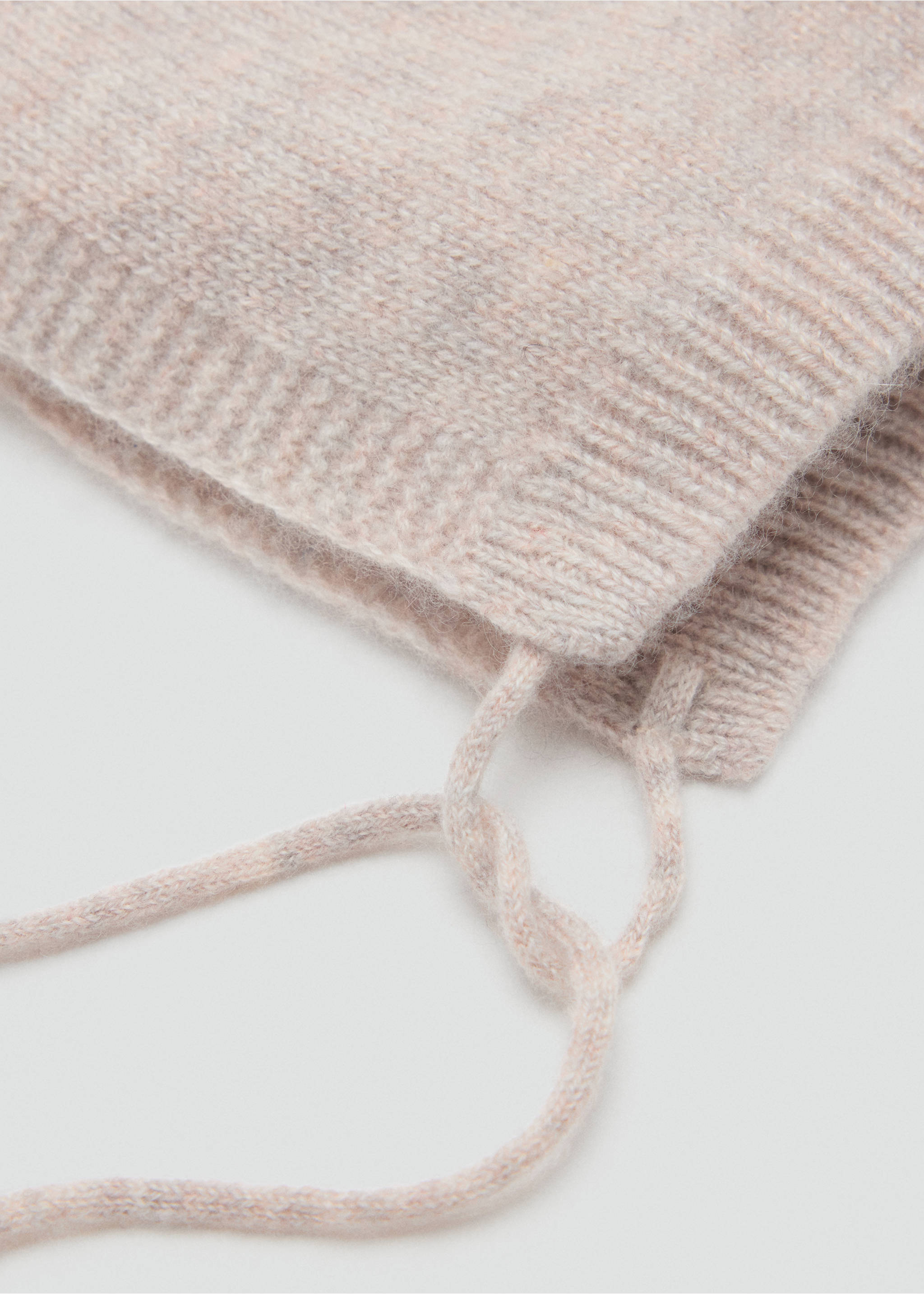 Light pink knit gorro cap with ribbed trim and ties., Sand. Ref: 37054467-00.