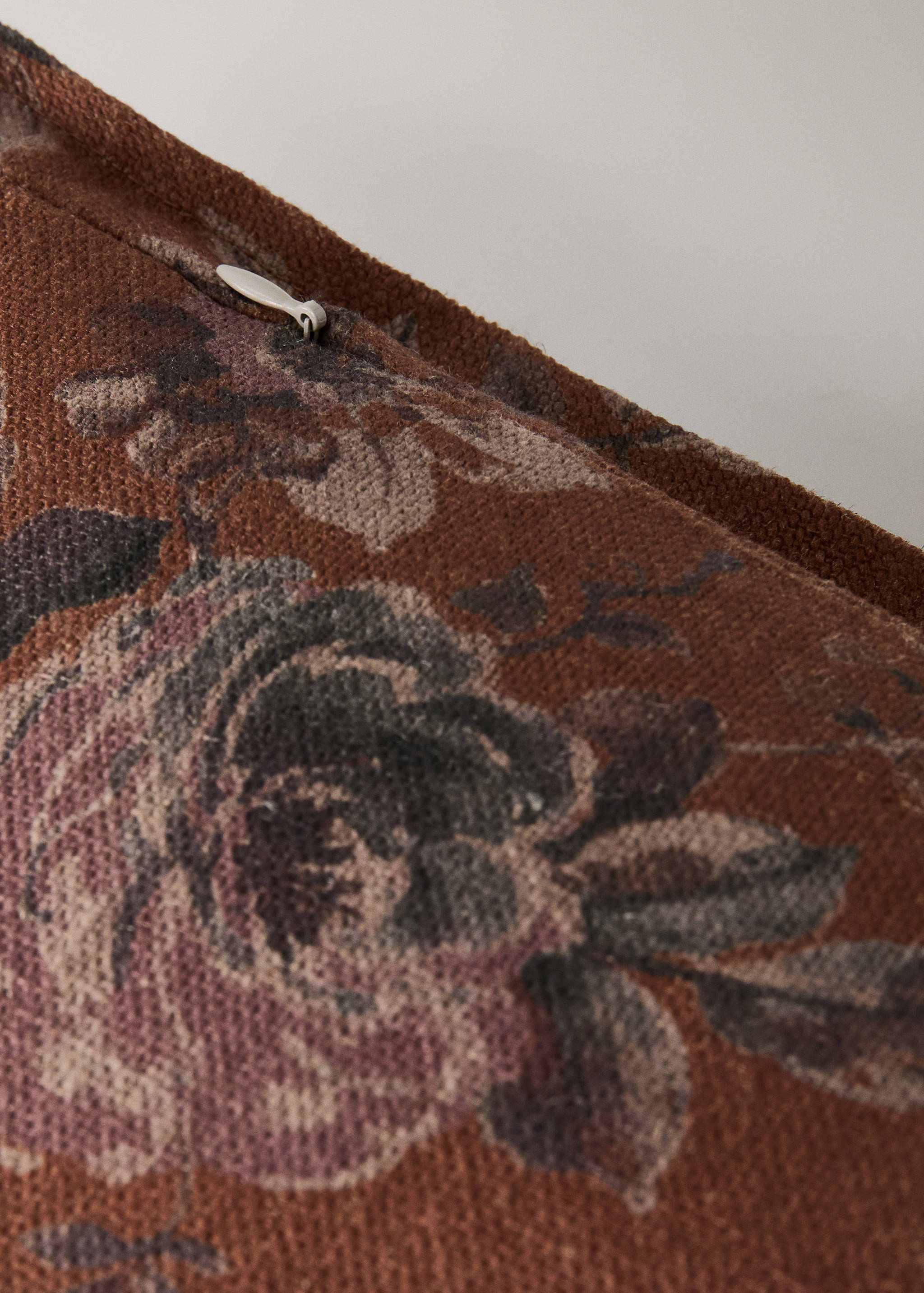 Floral cotton cushion cover 50 x 50 cm - Details of the article 2