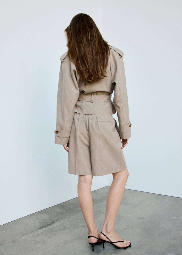 Straight-fit high-waist bermuda shorts — Beige