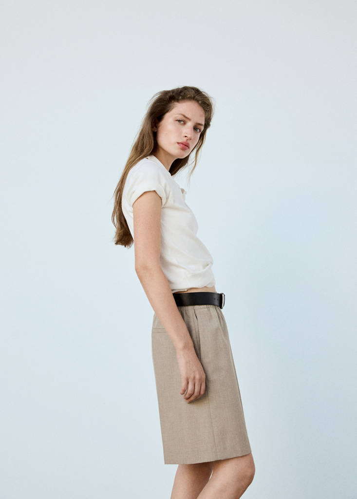 Straight-fit high-waist bermuda shorts — Beige