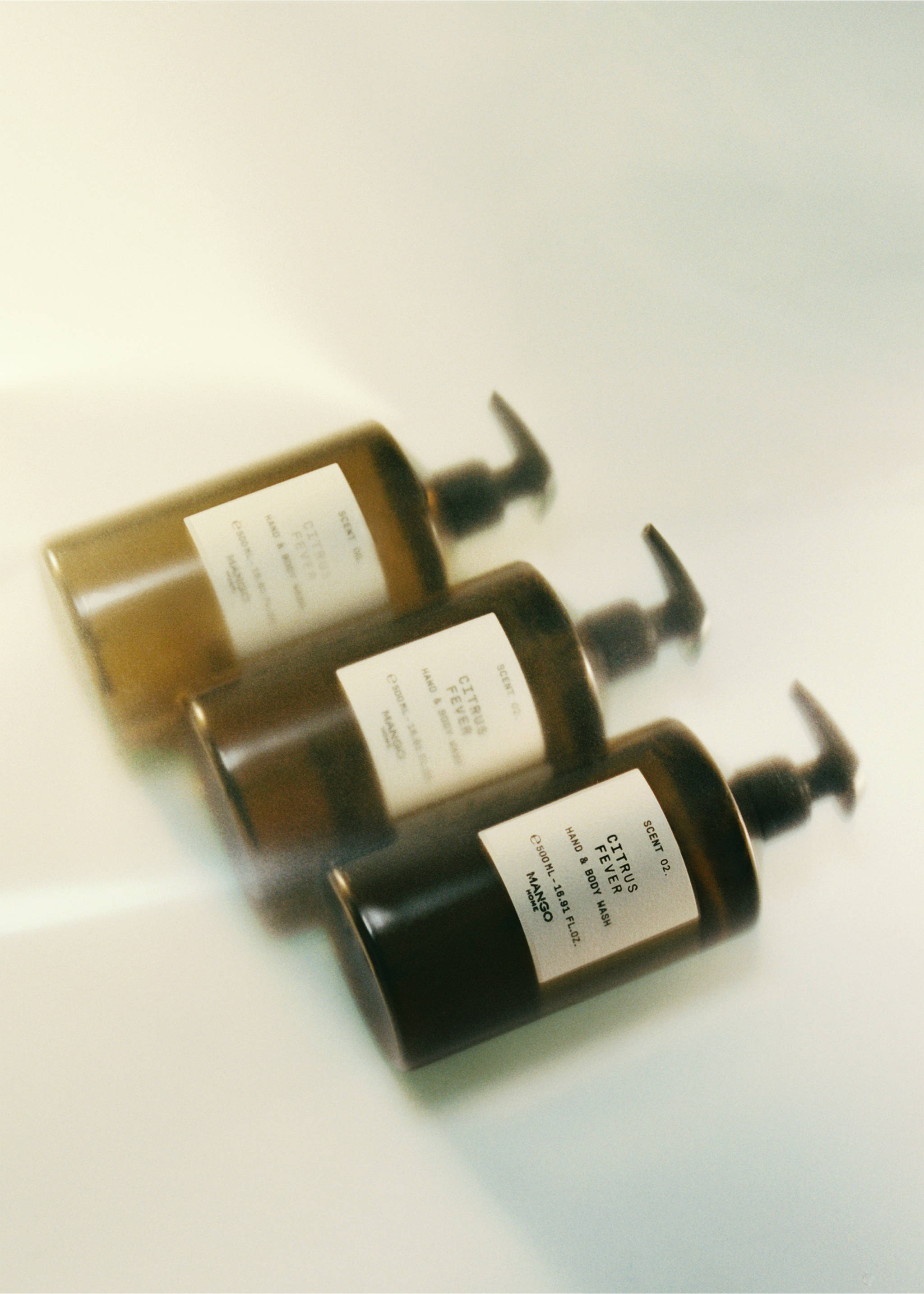 CITRUS FEVER liquid soap 500 ml - Details of the article 6, Brown. Ref: 37054475-00.
