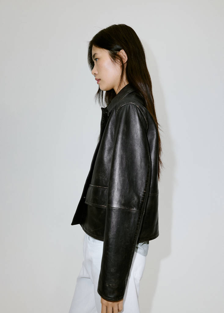 Leather jacket with worn effect — Brown