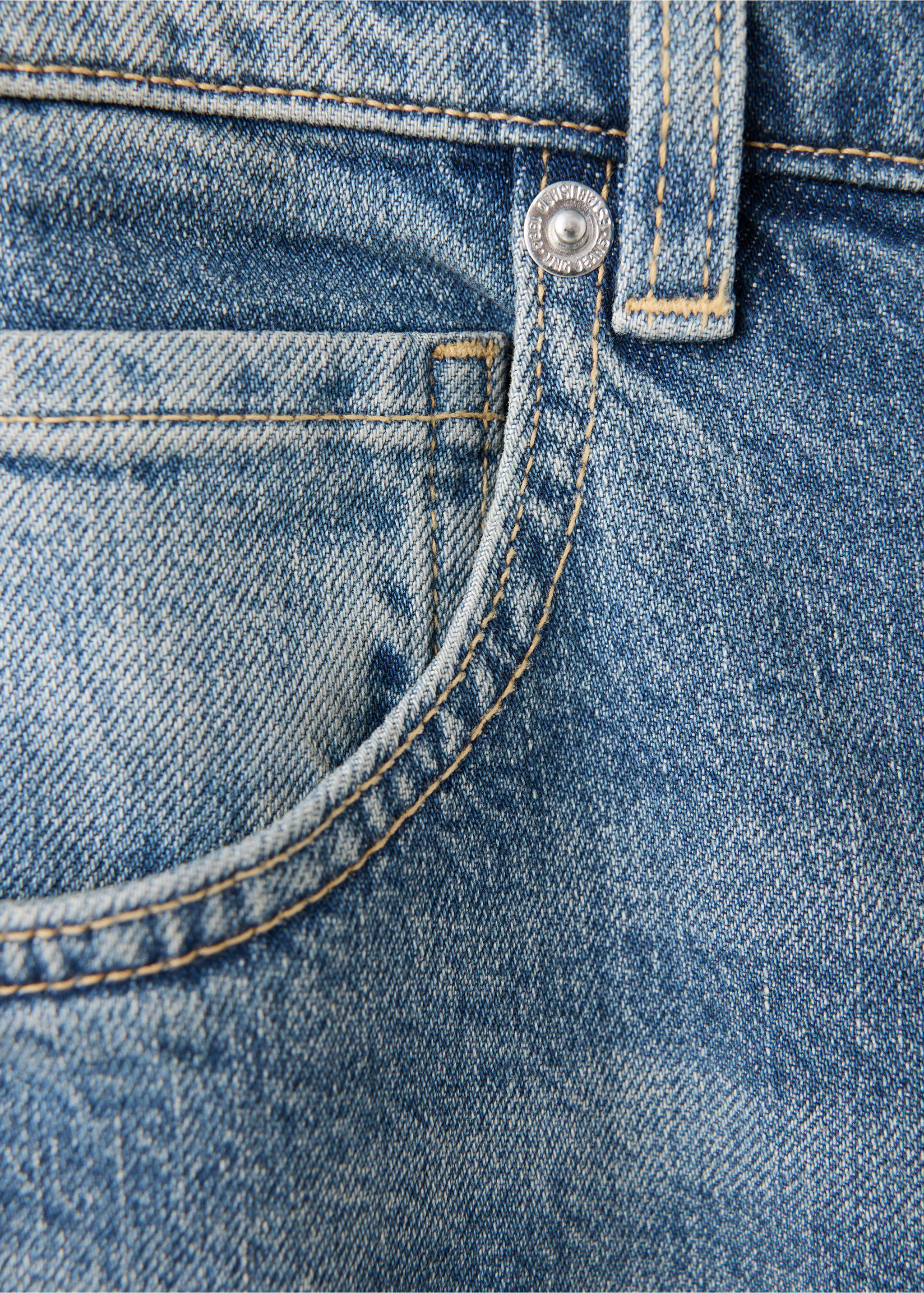 High waist straight jeans - Details of the article 0, Medium Blue. Ref: 37054780-00.