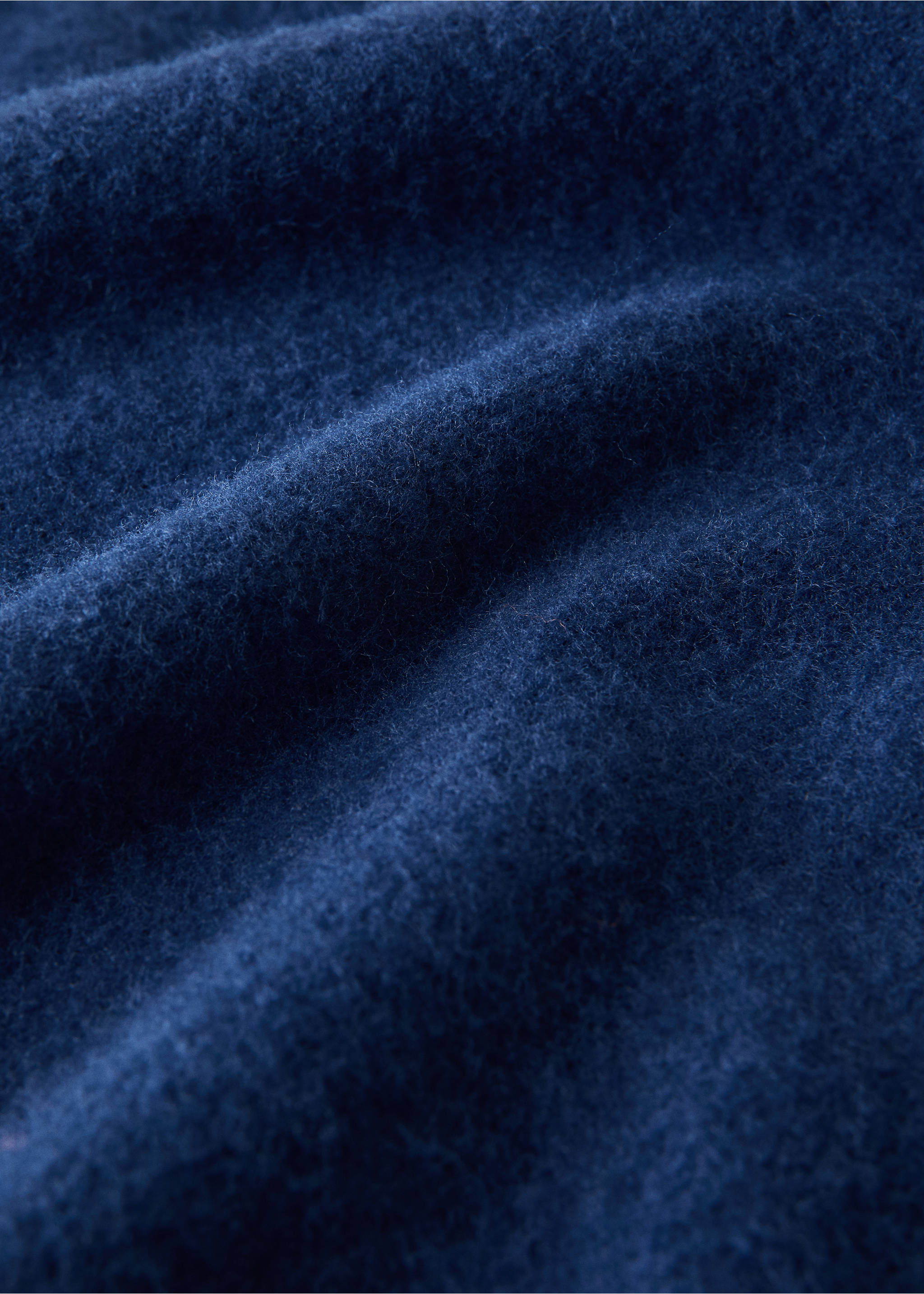 Wollplaid aus gekämmter Wolle mit Fransen-Detail - Detail des Artikels 2, Blau. Ref: 37054782-00.