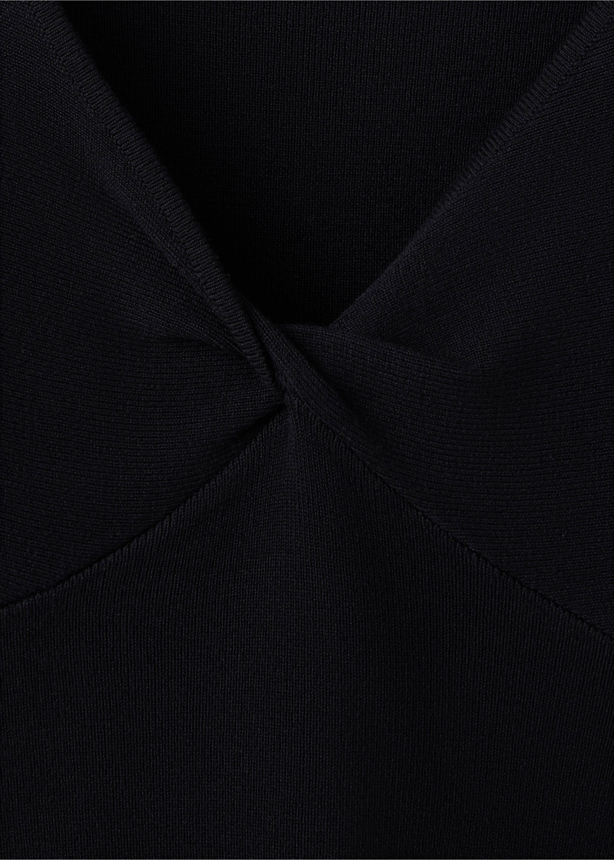 V-neck knit top - Details of the article 8, Black. Ref: 37054783-00.