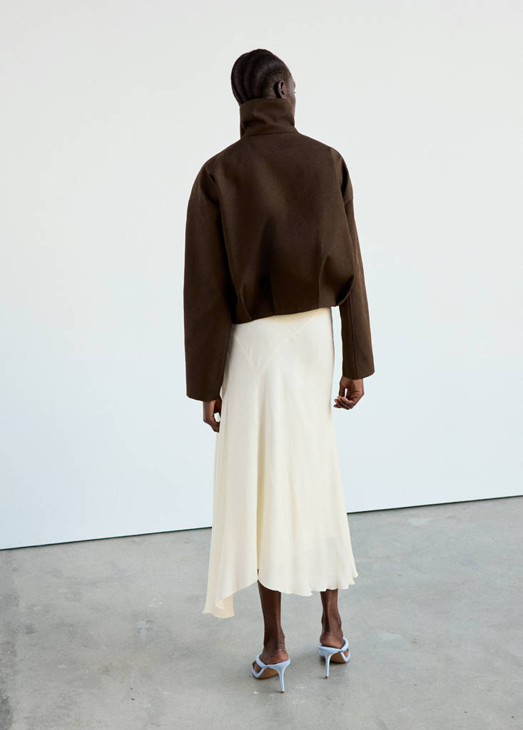 Oversized funnel-neck jacket — Chocolate