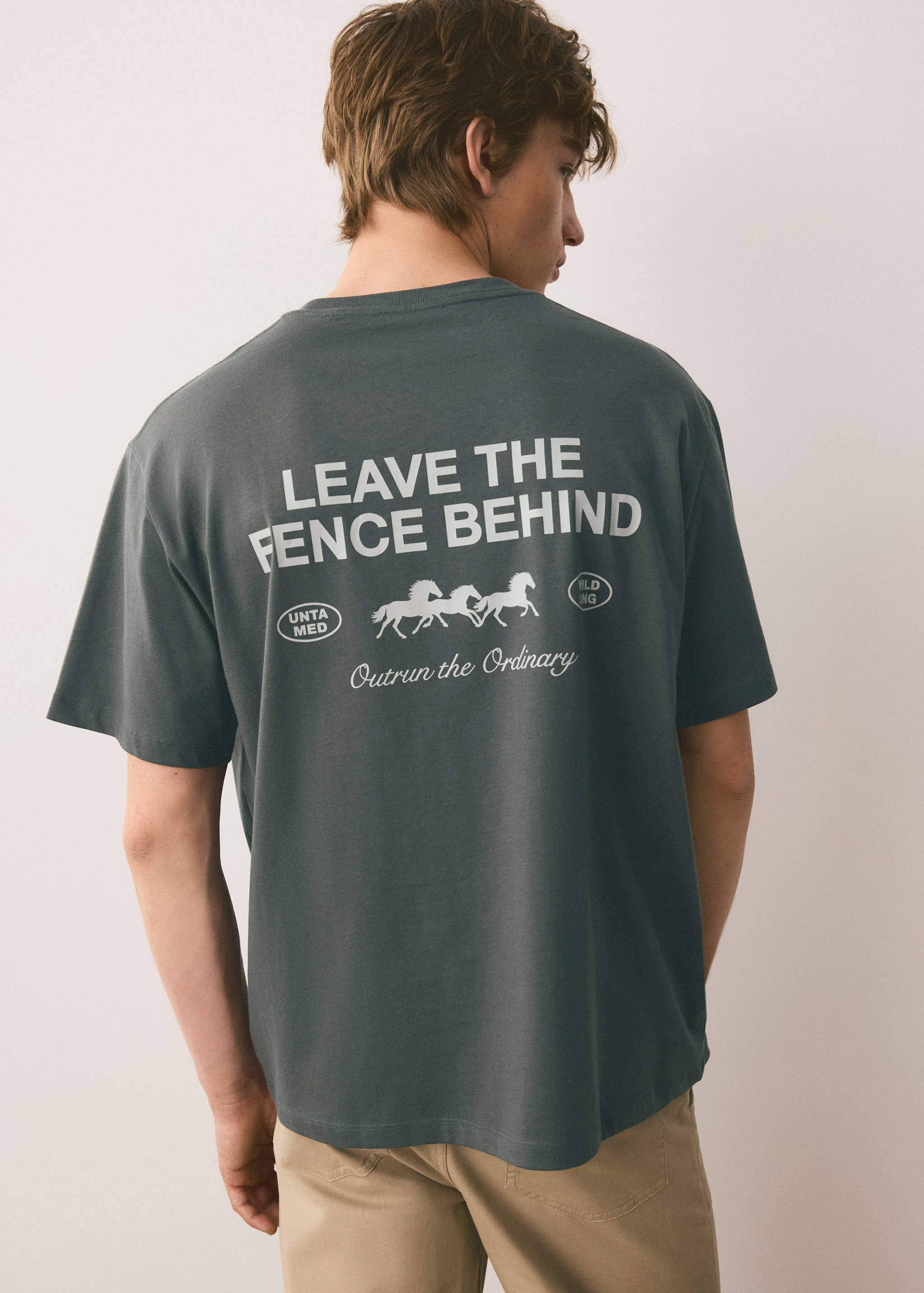 100% cotton embroidered t-shirt - Reverse of the article