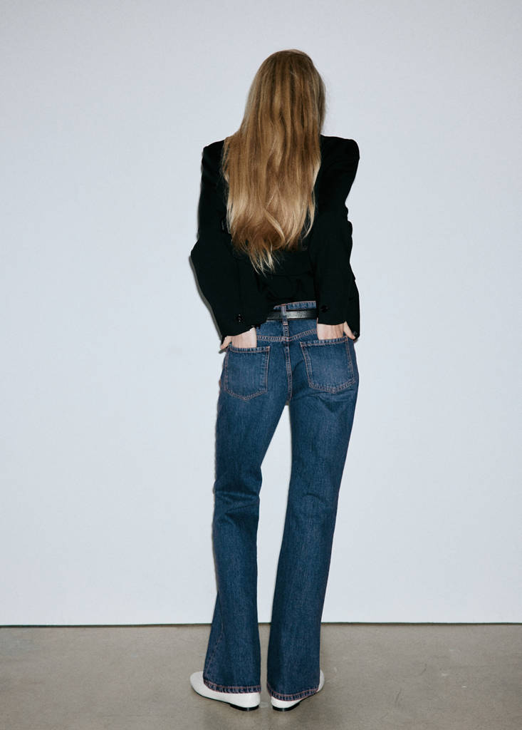 Low-rise flared jeans — Dark Blue