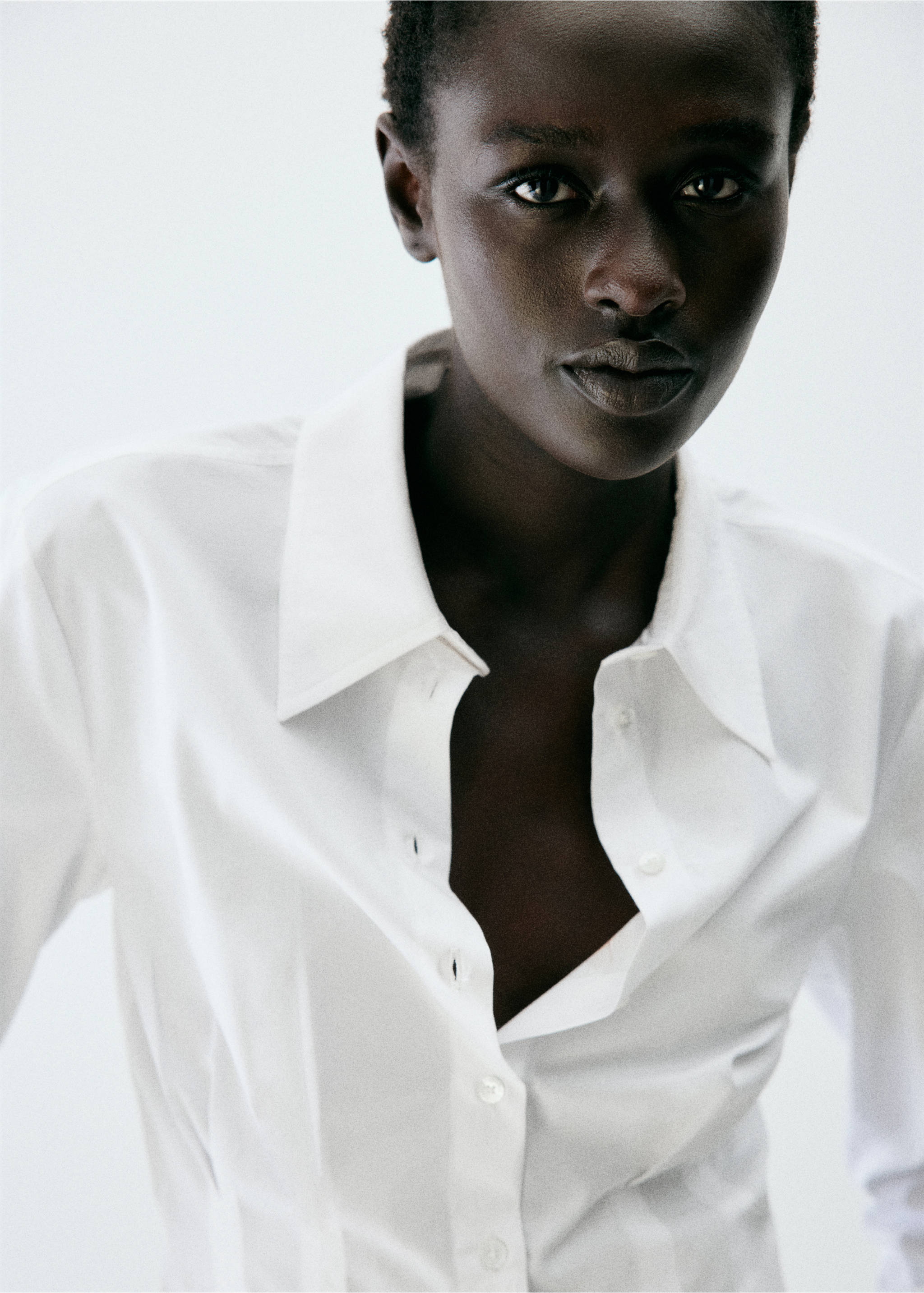 Chemise coton pinces - Détail de l'article 1, Blanc cassé. Ref: 37054798-00.