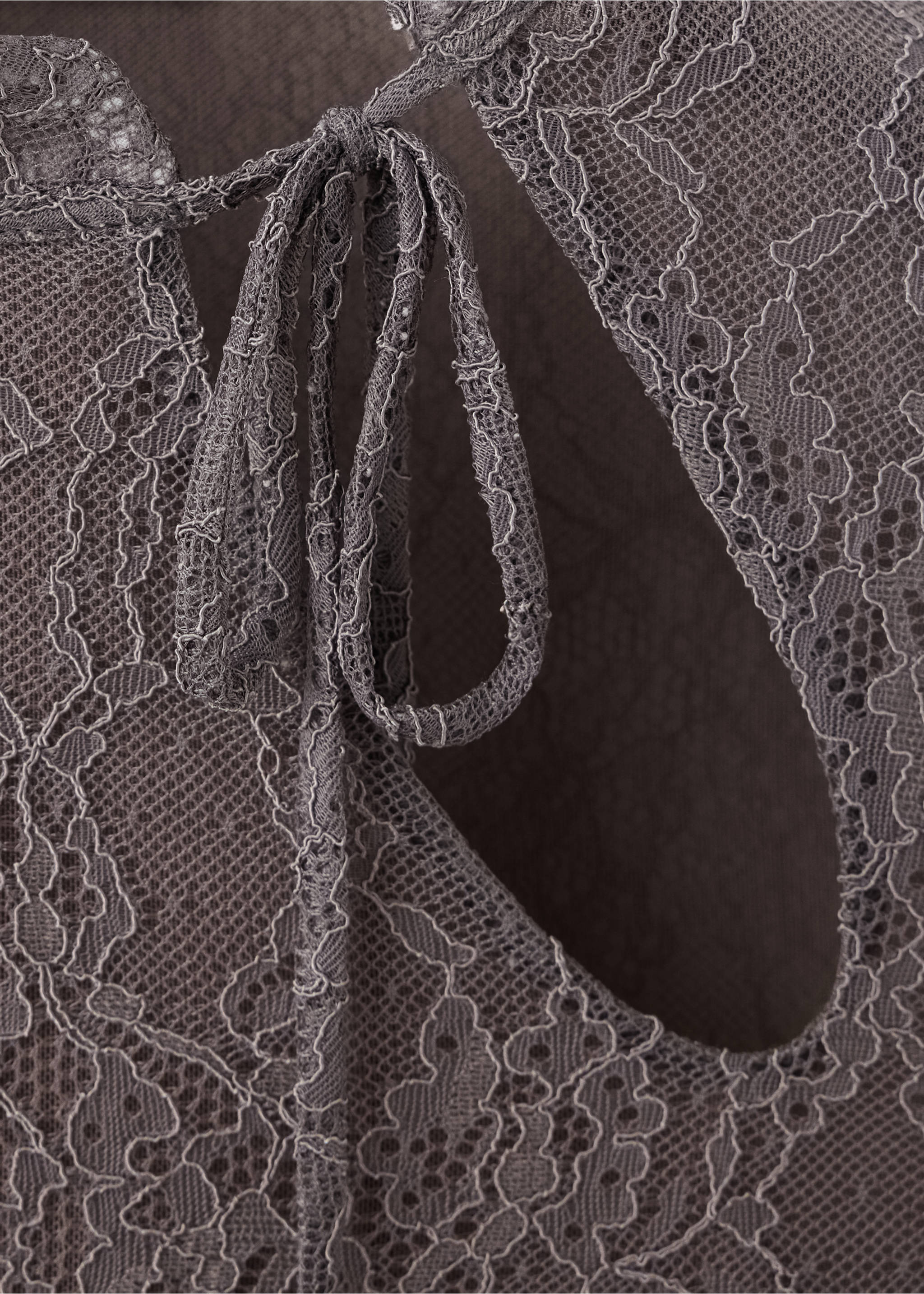 Top encaje lazo - Detalle del artículo 8, Gris. Ref: 37054799-00.