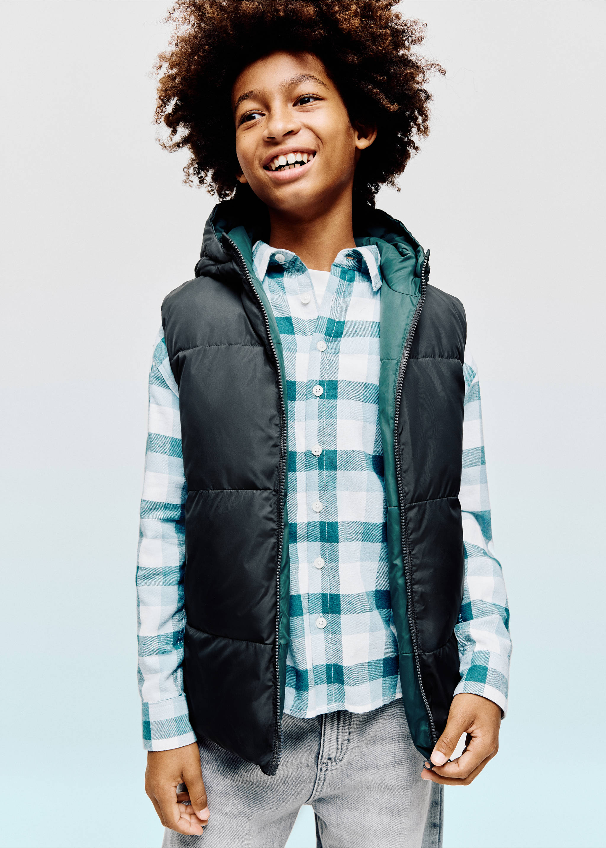 Reversible hooded gilet - Medium plane, Charcoal. Ref: 37055149-00.