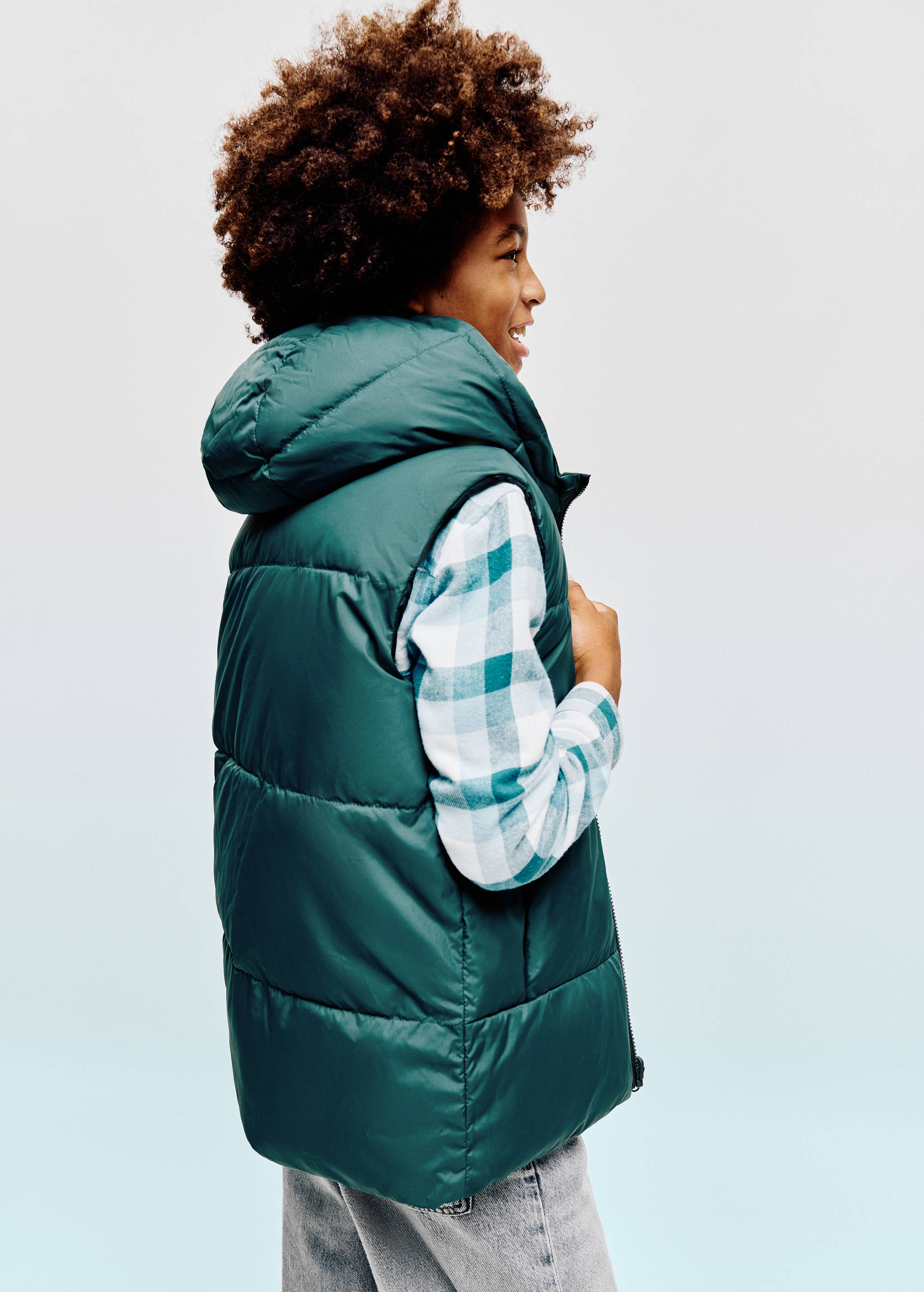 Reversible hooded gilet - Details of the article 1