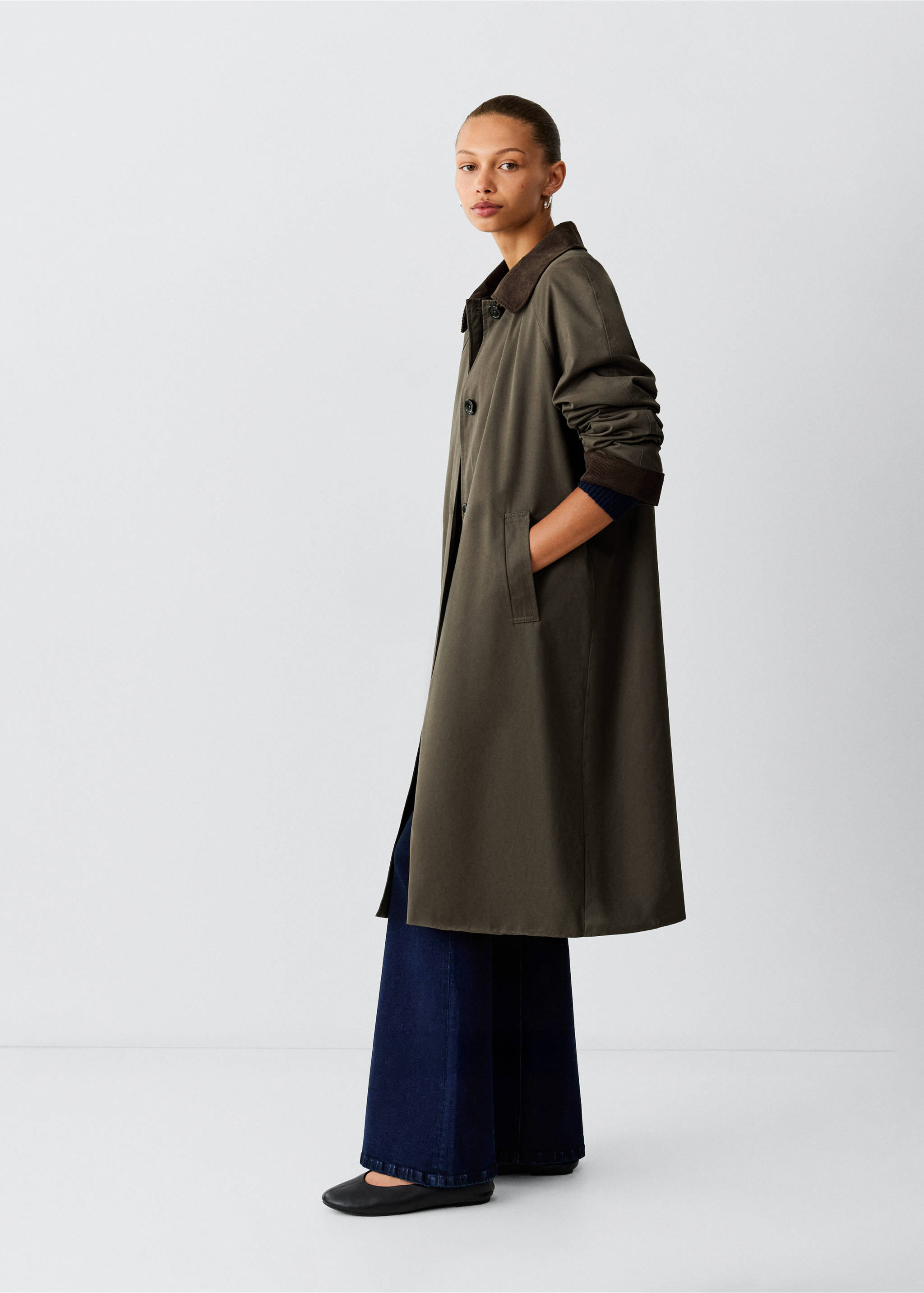 Long cotton trench coat with corduroy collar - Medium plane, Dark Green. Ref: 37055151-00.