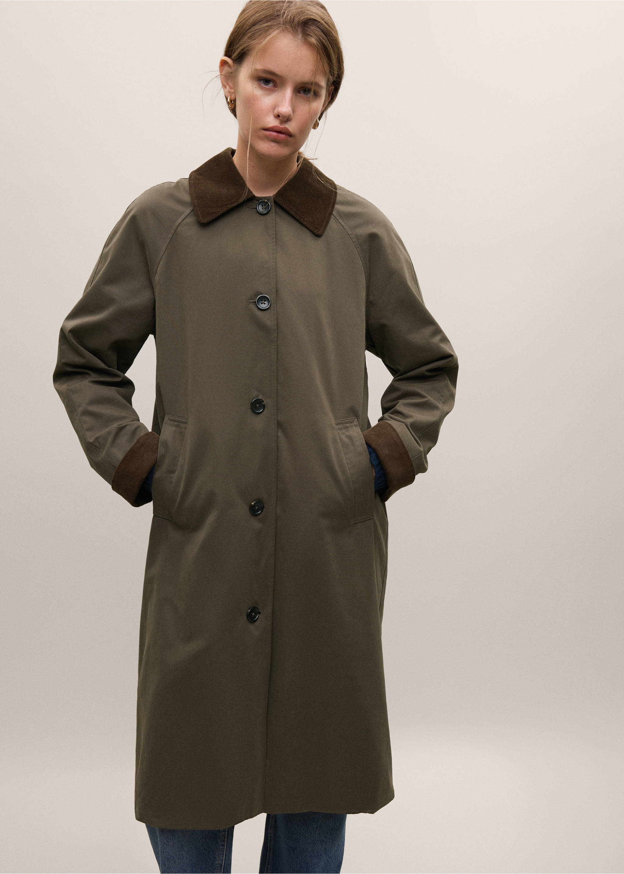 Long cotton trench coat with corduroy collar - Medium plane, Dark Green. Ref: 37055151-01.