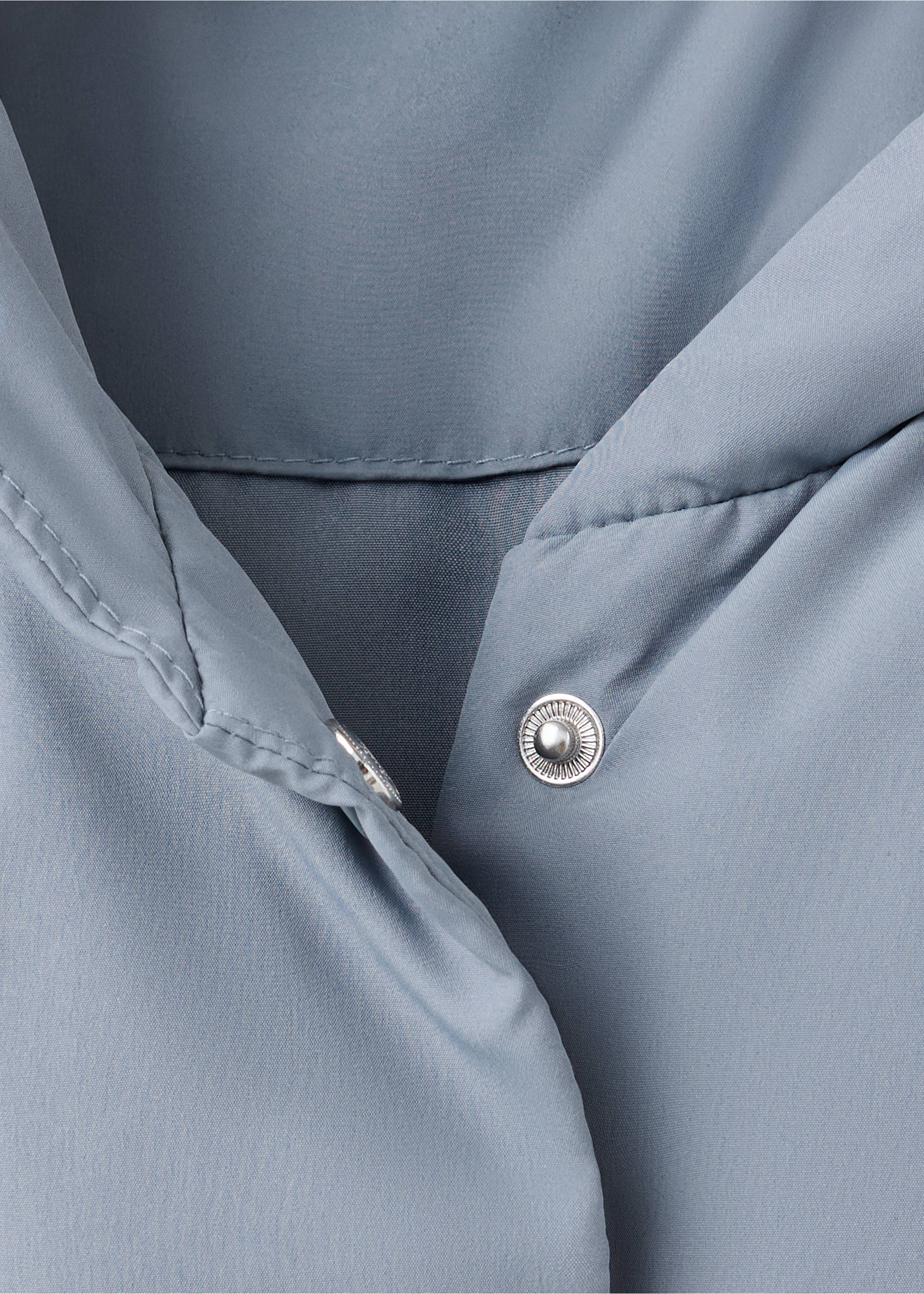 Anorak matelassé à capuche - Détail de l'article 8, Bleu. Ref: 37055152-00.