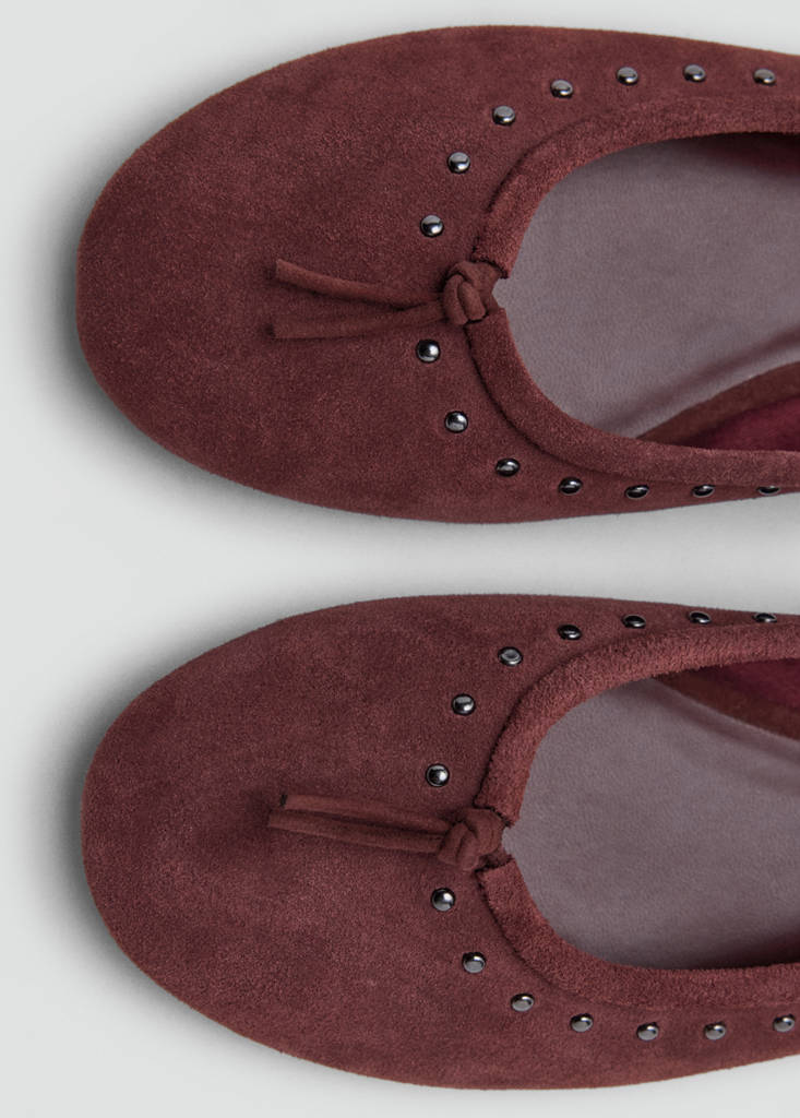 Leather studded bow ballerina — Burgundy