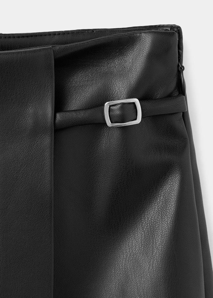 Faux leather skirt with buckle — Black