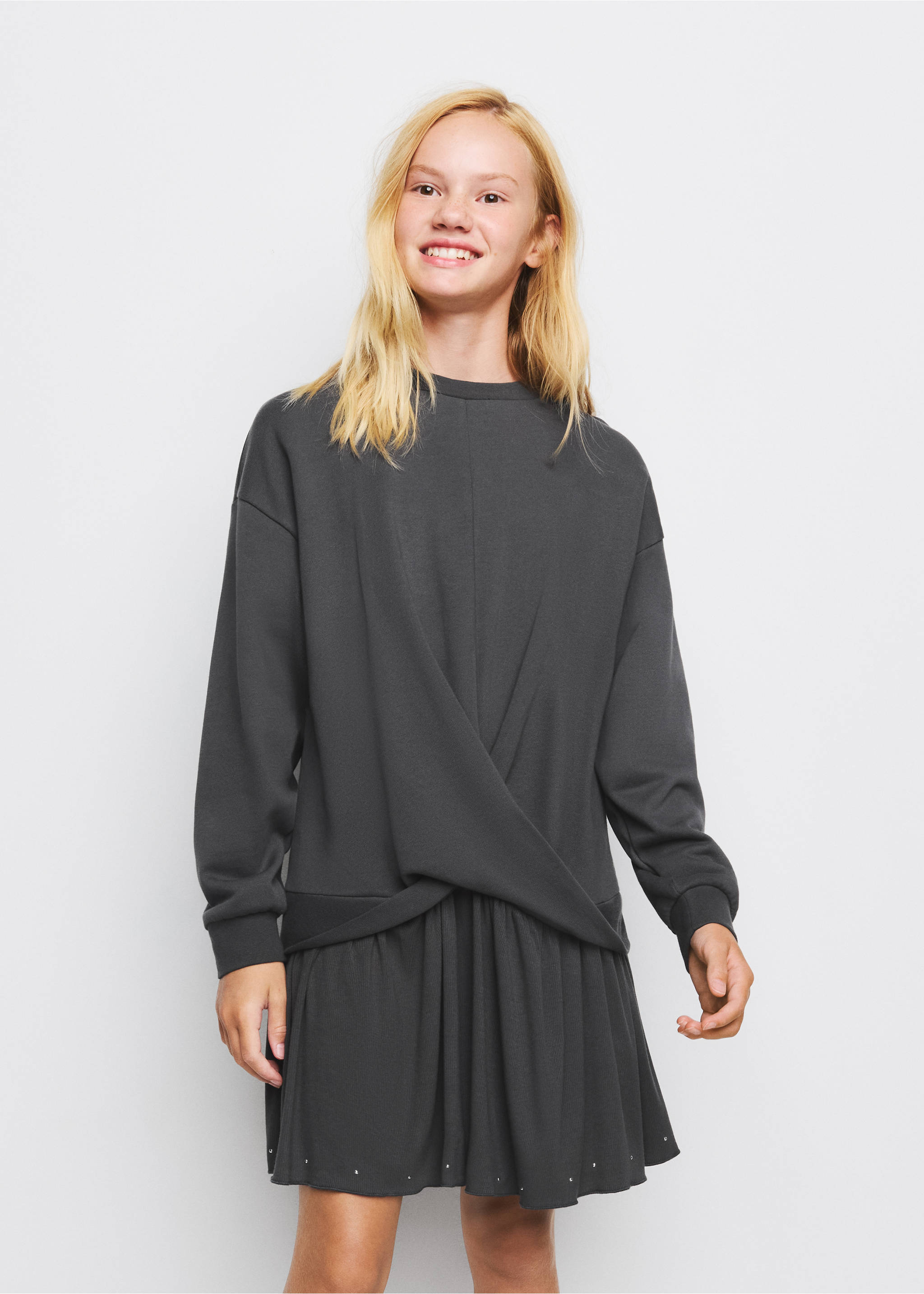 Robe combinée détails clous - Plan moyen, Gris anthracite. Ref: 37055171-00.
