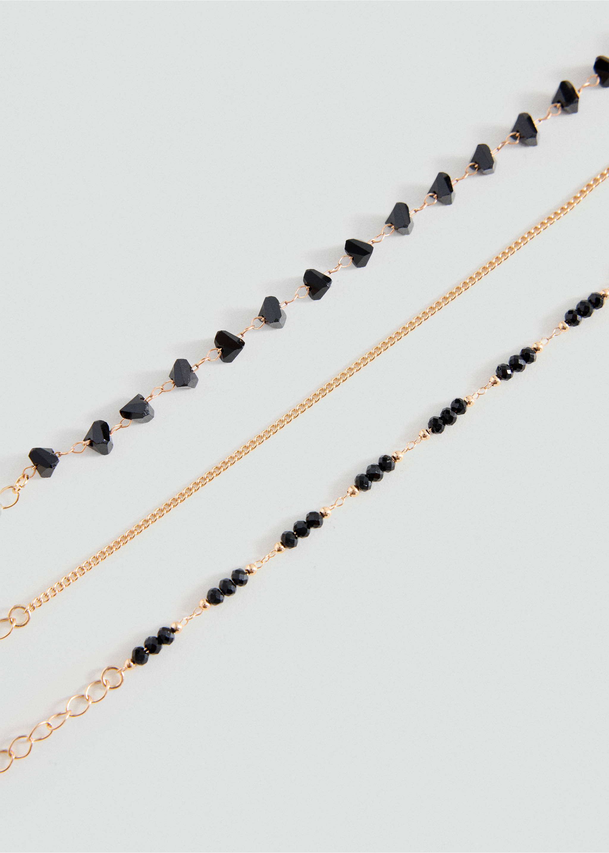 Lot 4 bracelets résine combinés - Plan moyen, Or. Ref: 37055182-00.