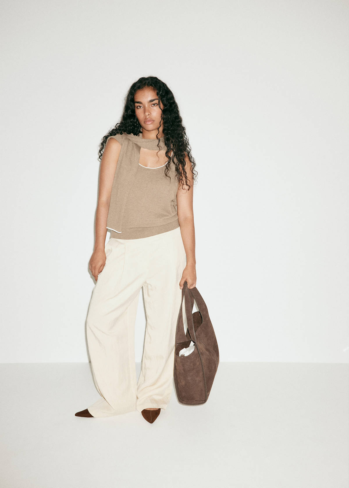 Contrast trim knitted top — Medium Brown