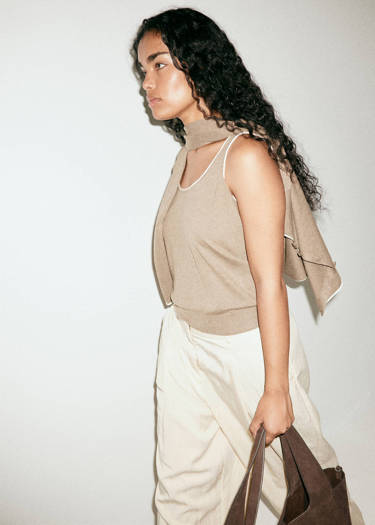 Contrast trim knitted top — Medium Brown