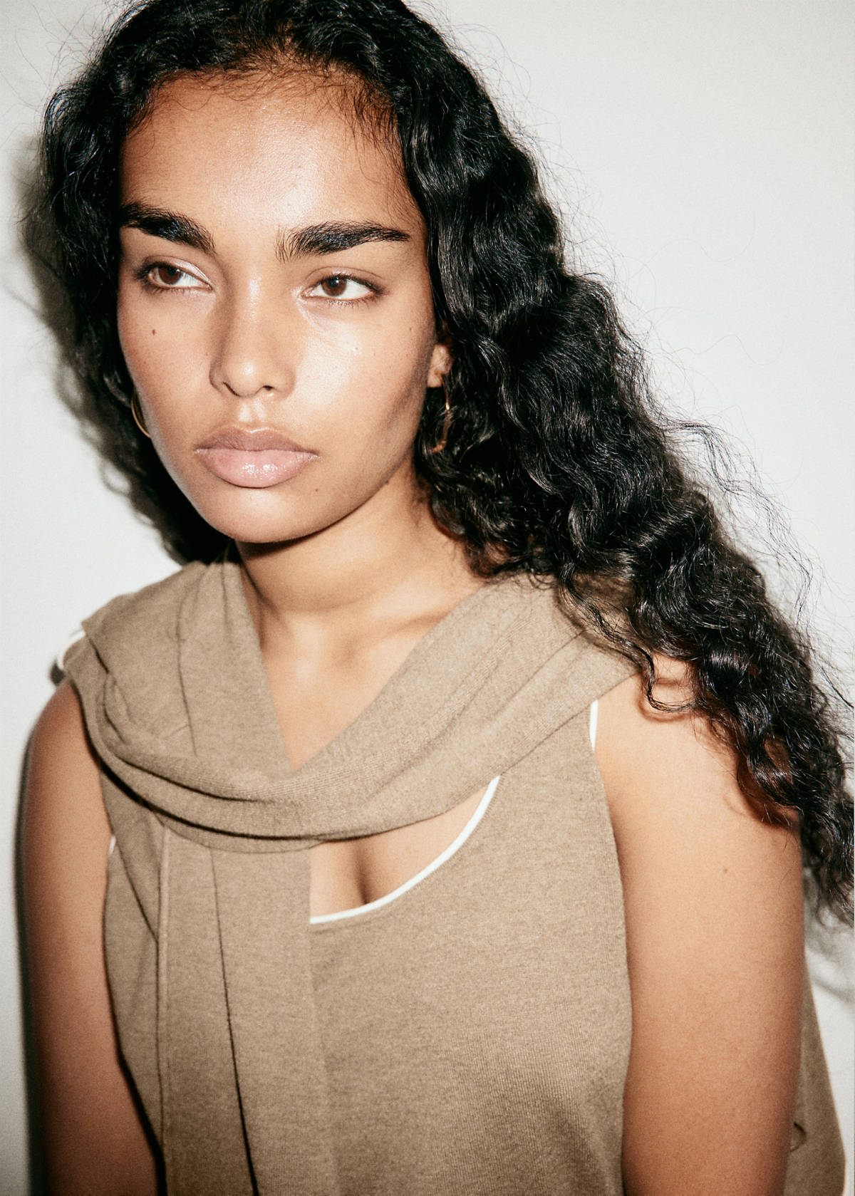 Contrast trim knitted top — Medium Brown