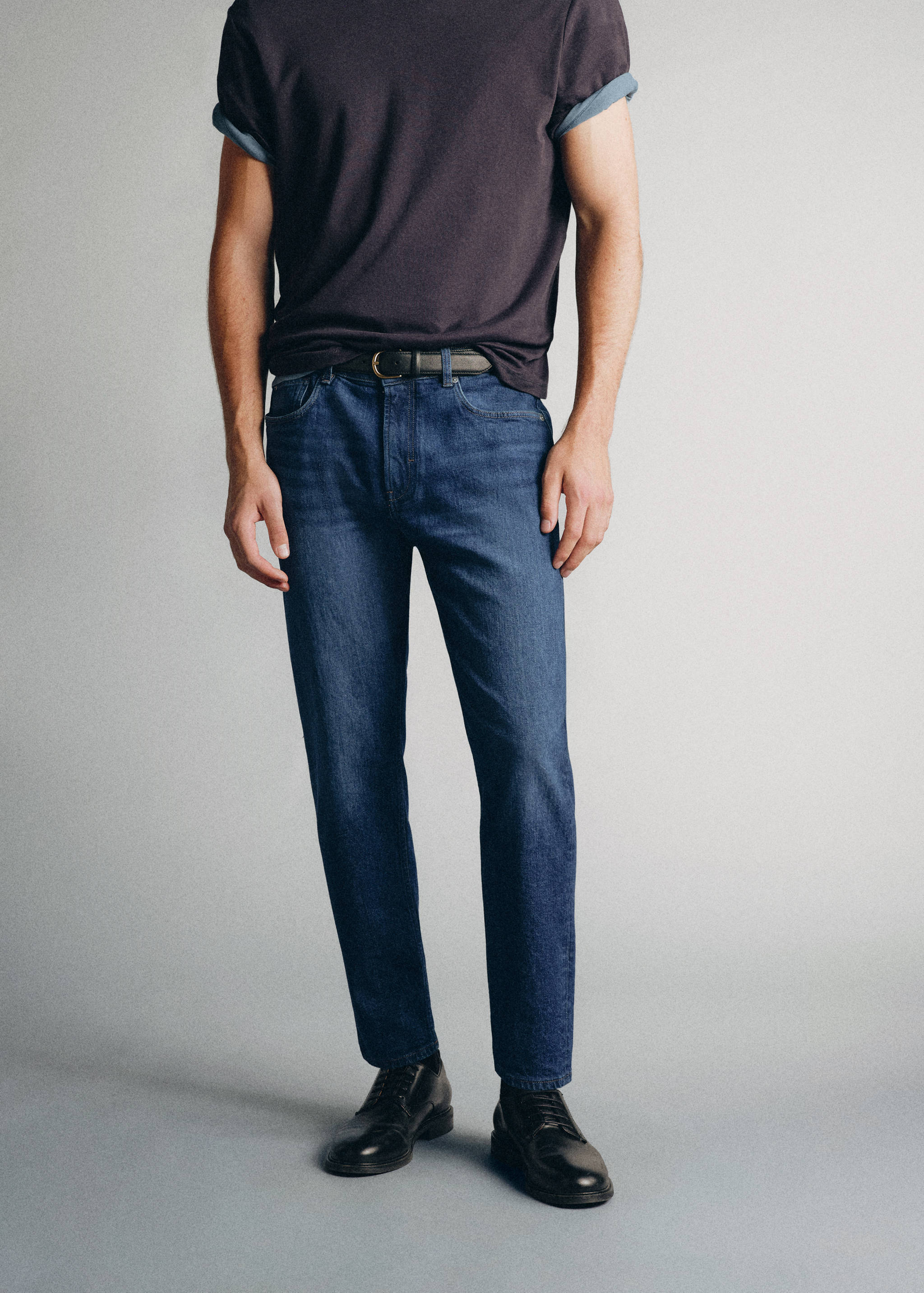 Premium cotton tapered-fit jeans - Medium plane