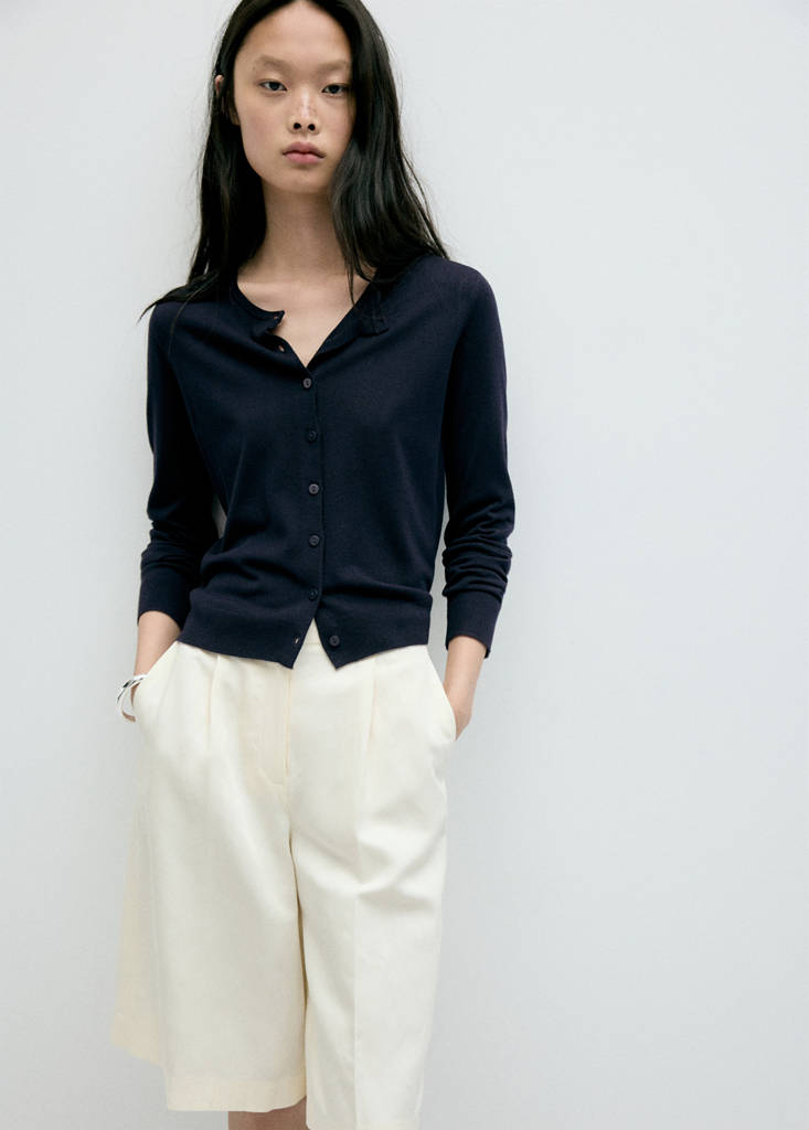 Knitted button cardigan — Navy