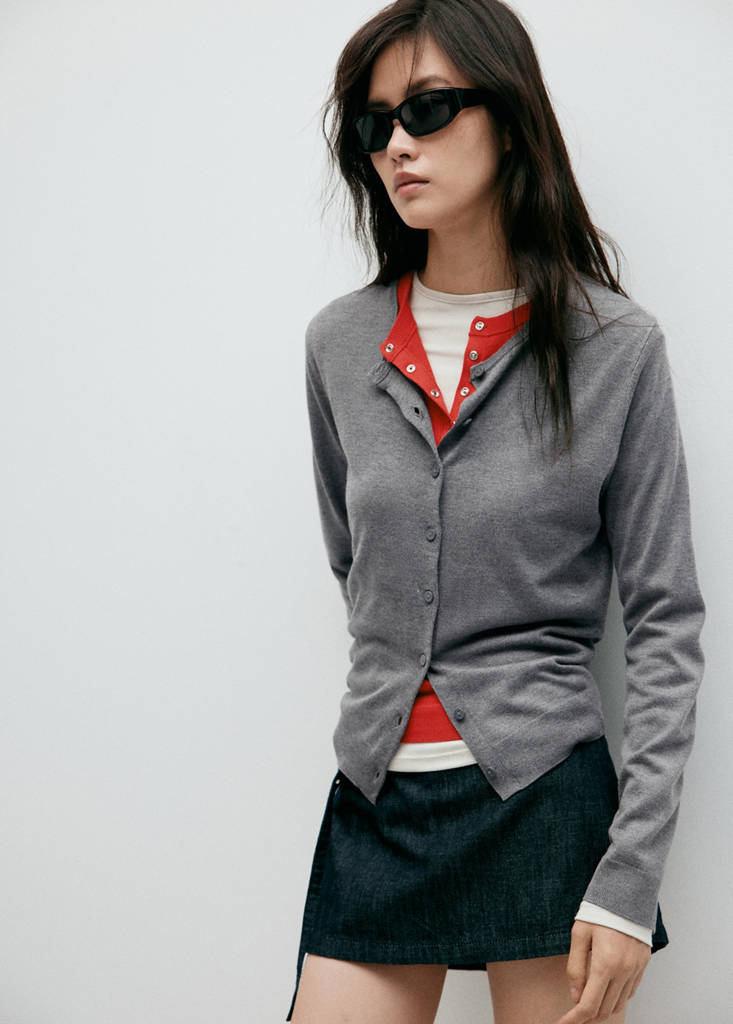 Knitted button cardigan — Grey