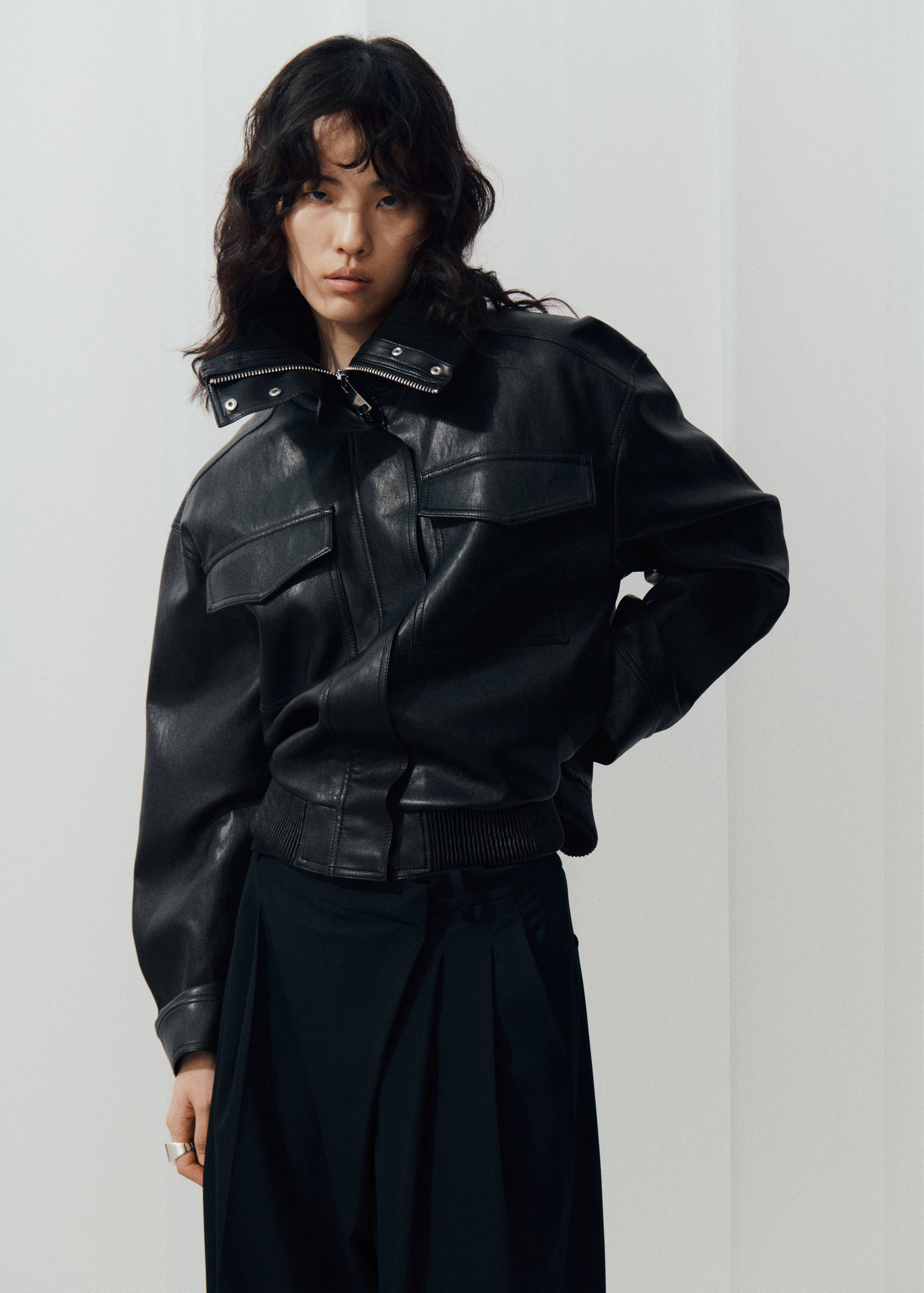 Chaqueta efecto piel cuello canalé - Plano medio
