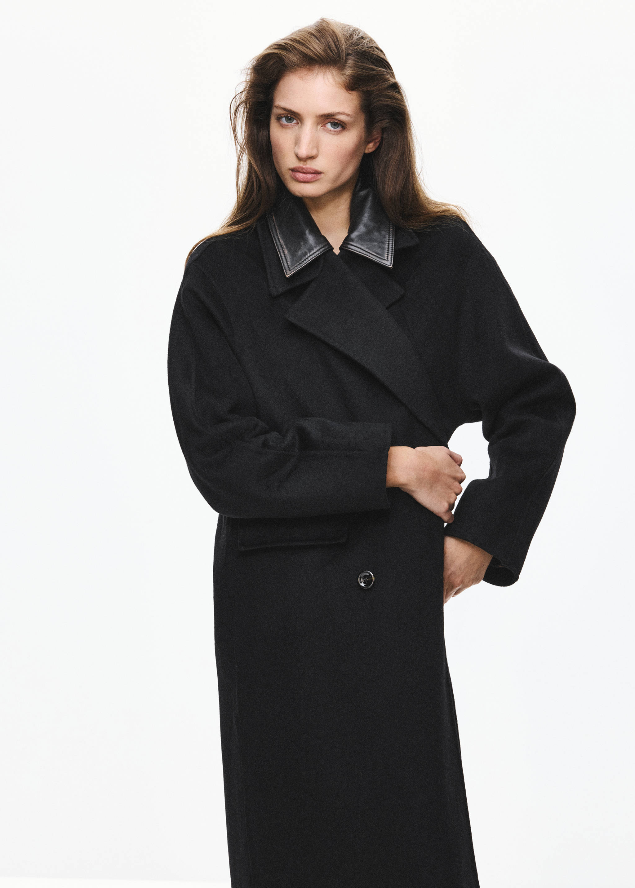 Mango El yapımı oversize yün palto görsel 8