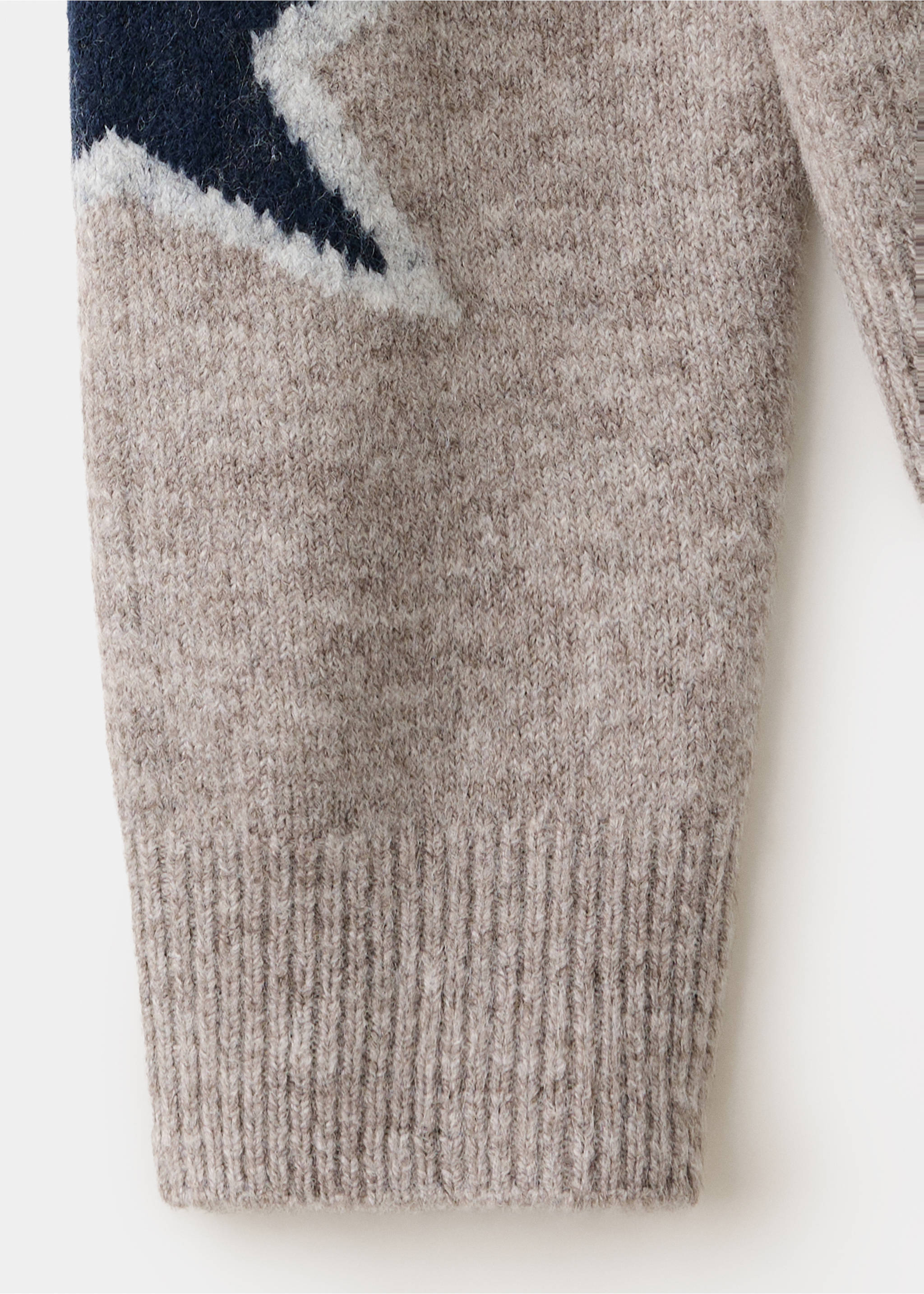 Pullover mit Sternendetail - Detail des Artikels 0, Sandfarben. Ref: 37055846-00.
