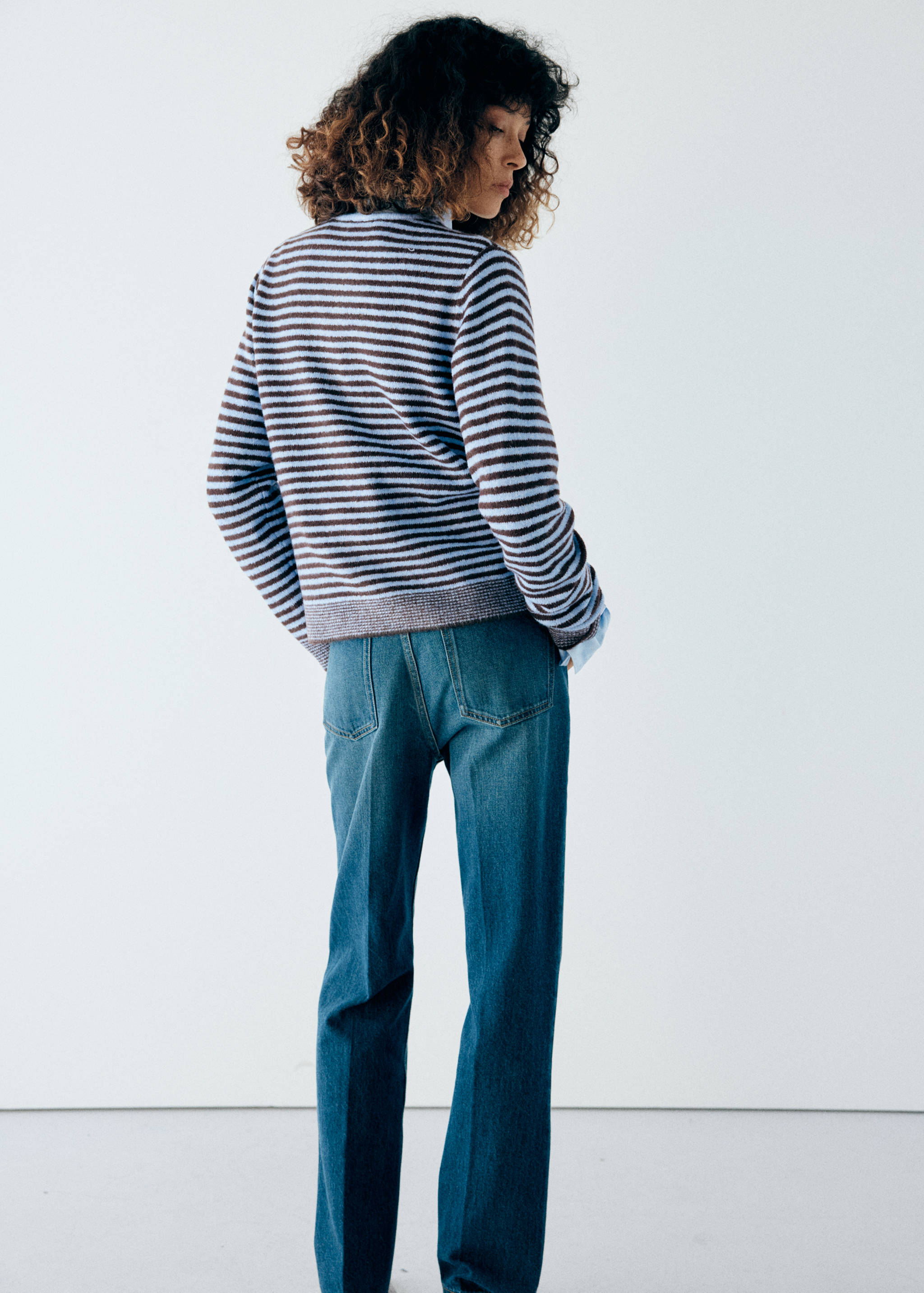 Striped cardigan scarf - Reverse of the article