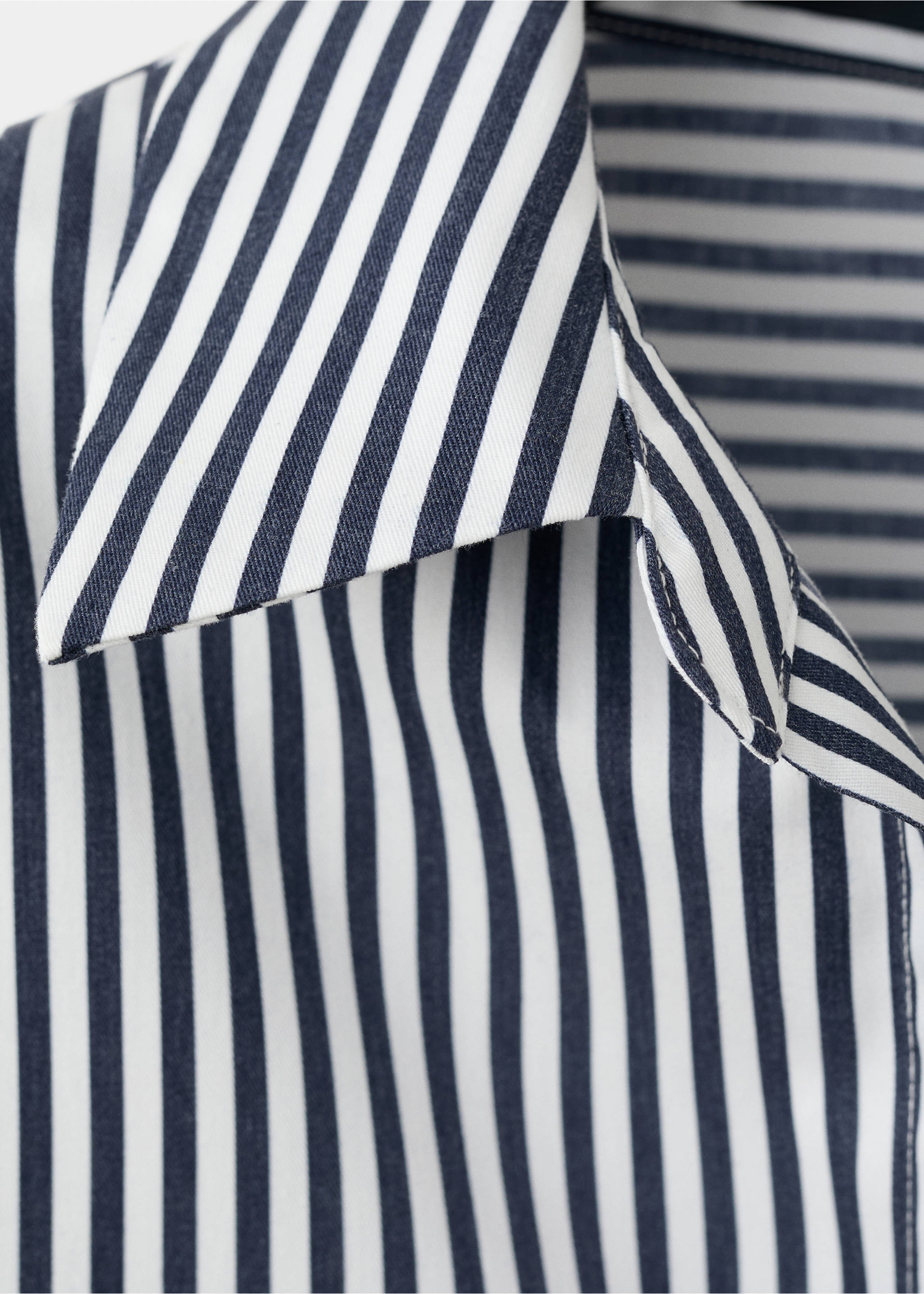 Chemise fontana - Détail de l'article 8, Bleu marine. Ref: 37055854-00.