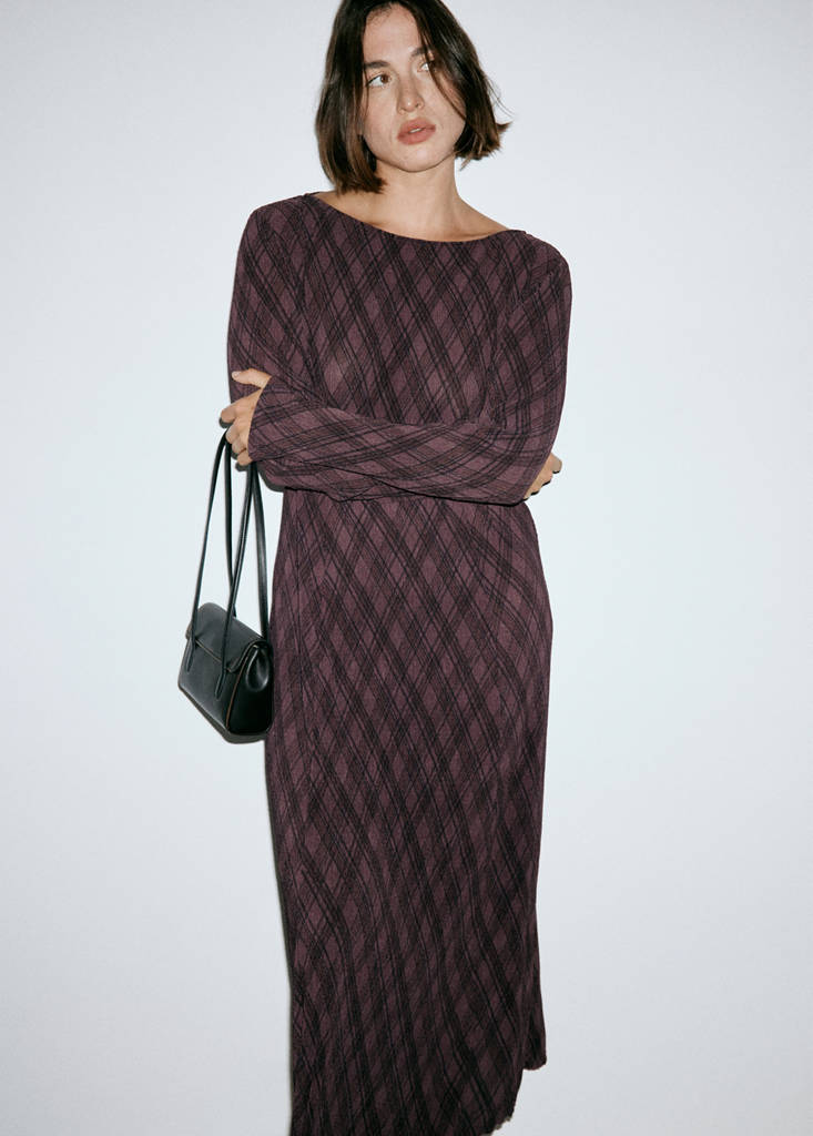Long-sleeved checked dress — Brown