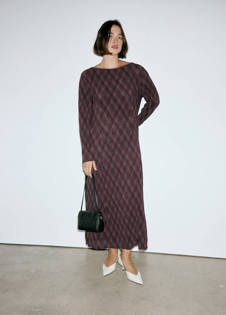 Long-sleeved checked dress — Brown