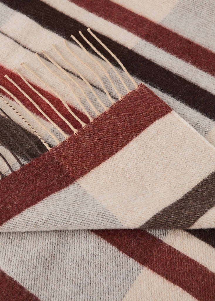 Wool blanket with stripes and fringe detail — Russet