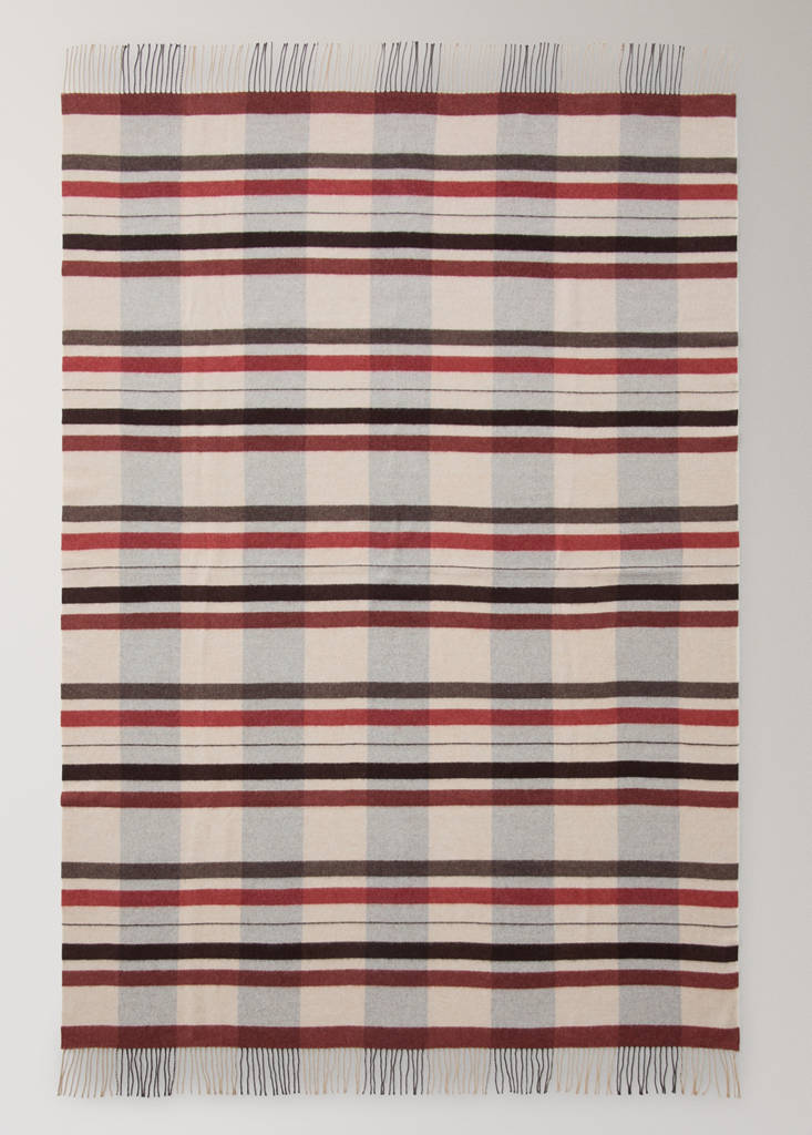 Wool blanket with stripes and fringe detail — Russet