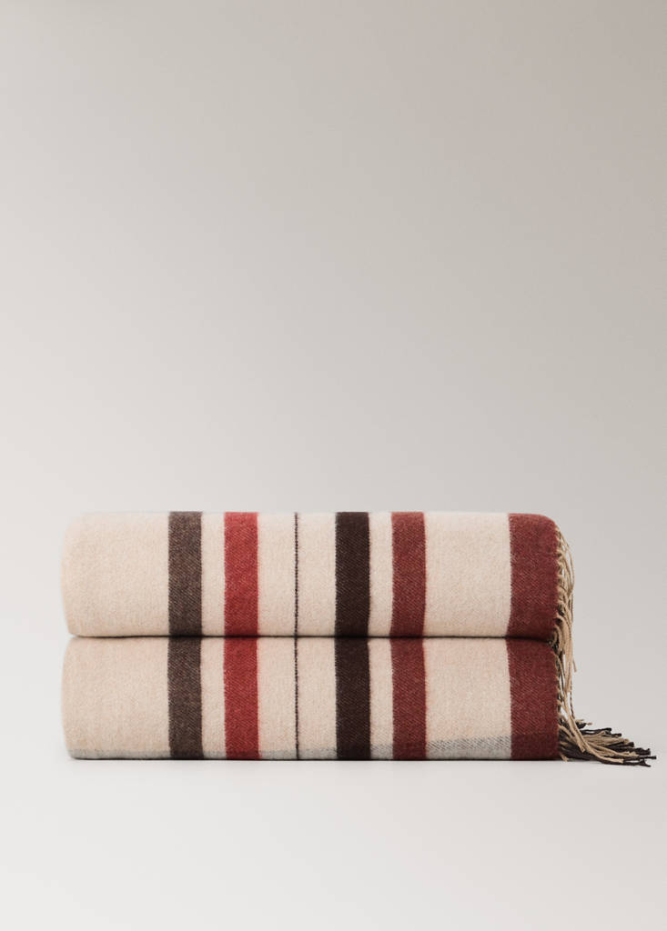 Wool blanket with stripes and fringe detail — Russet