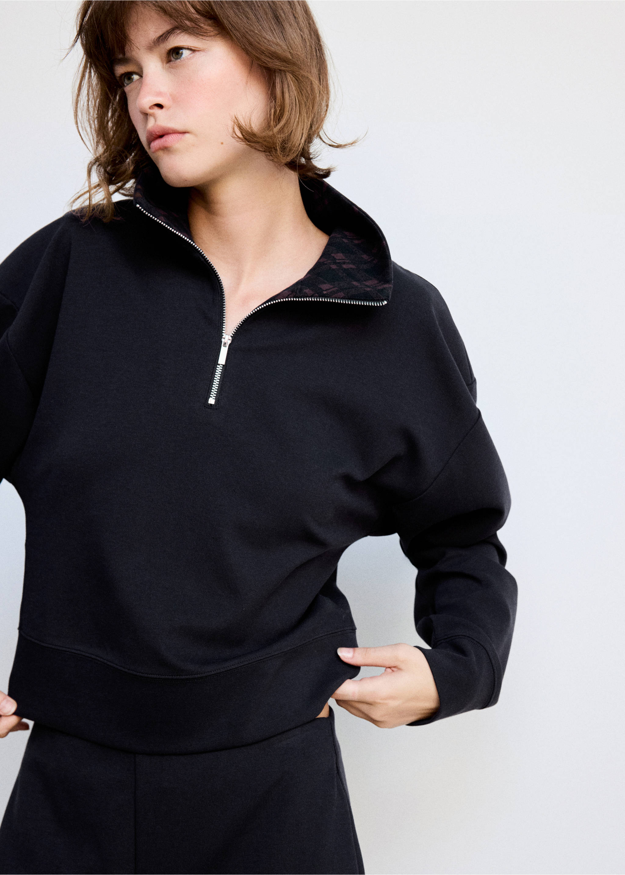 Sweat-shirt col montant zippé - Plan moyen, Bleu marine. Ref: 37055867-00.
