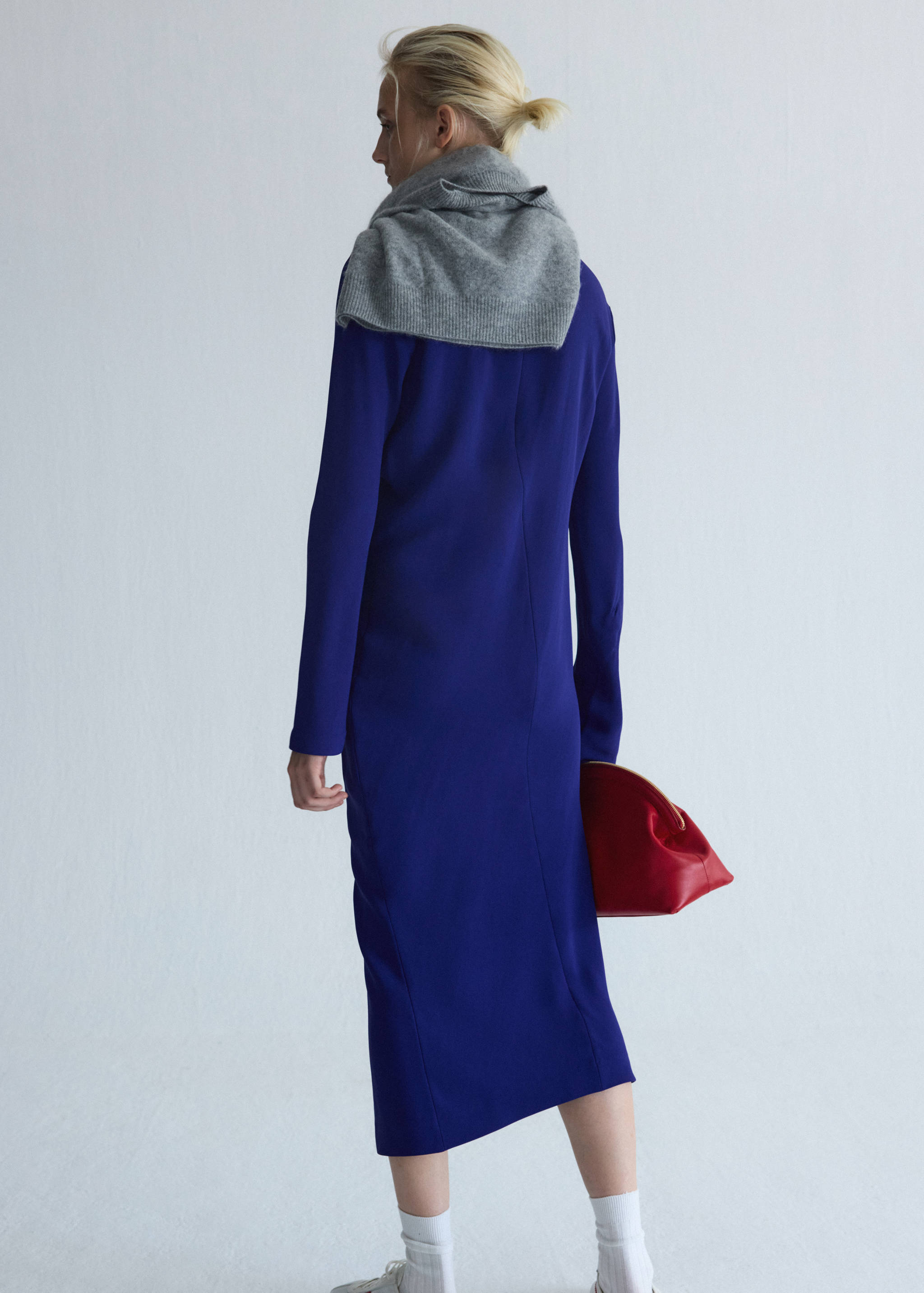 Turtleneck midi-dress - Reverse of the article