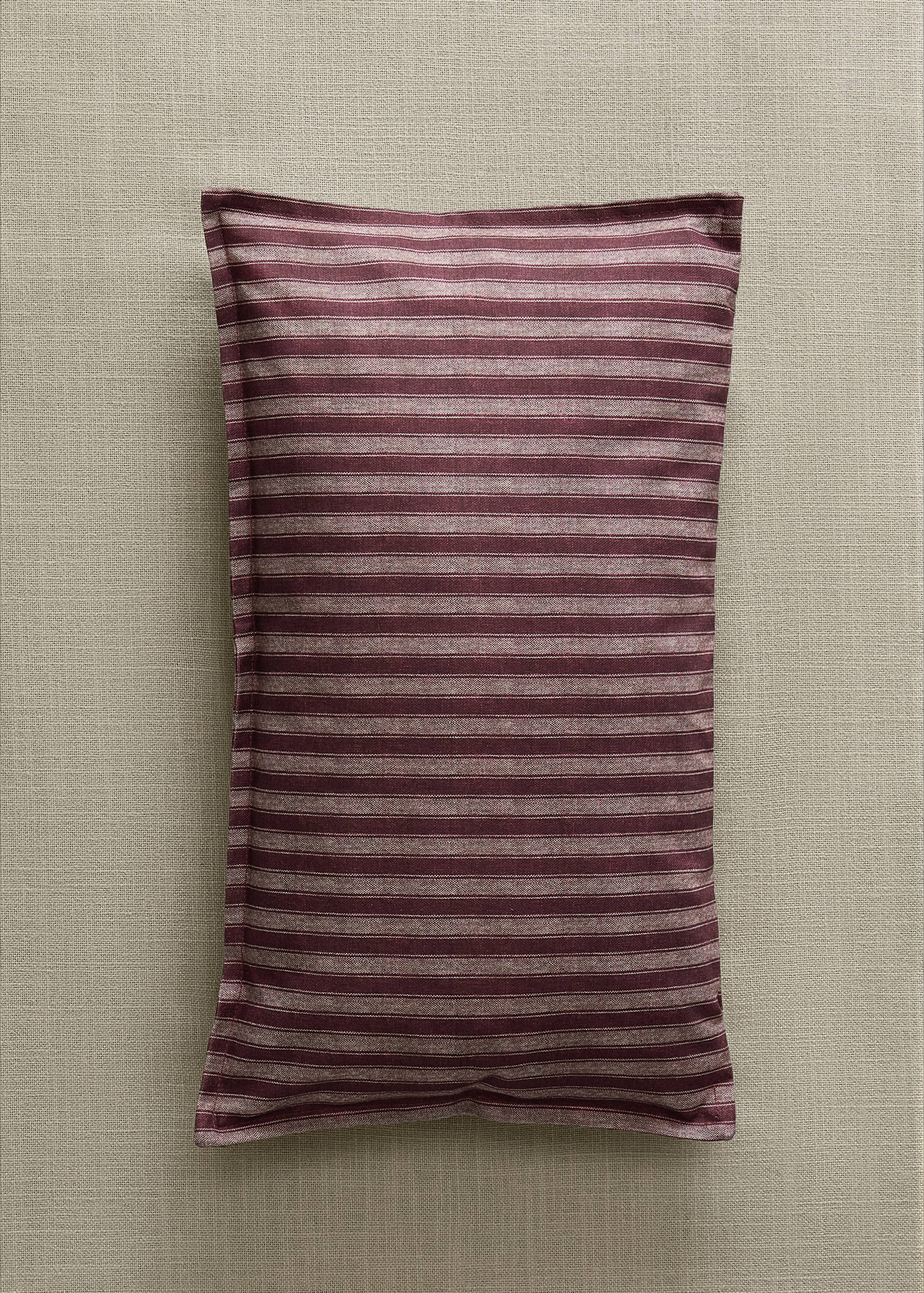 Randigt kuddfodral i bomull 30x50 cm - Allmän bild