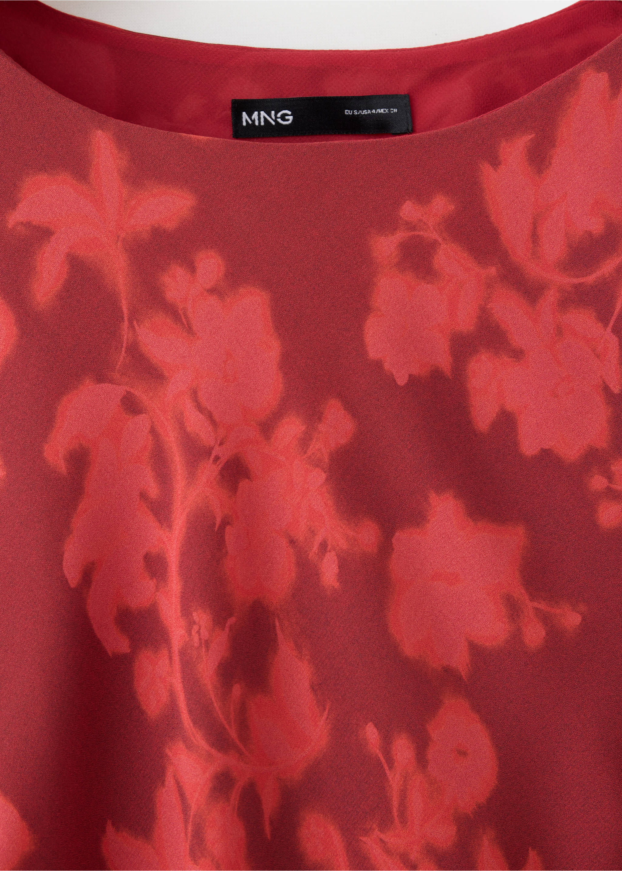 Flowy printed dress - Details of the article 8, Red. Ref: 37055875-00.