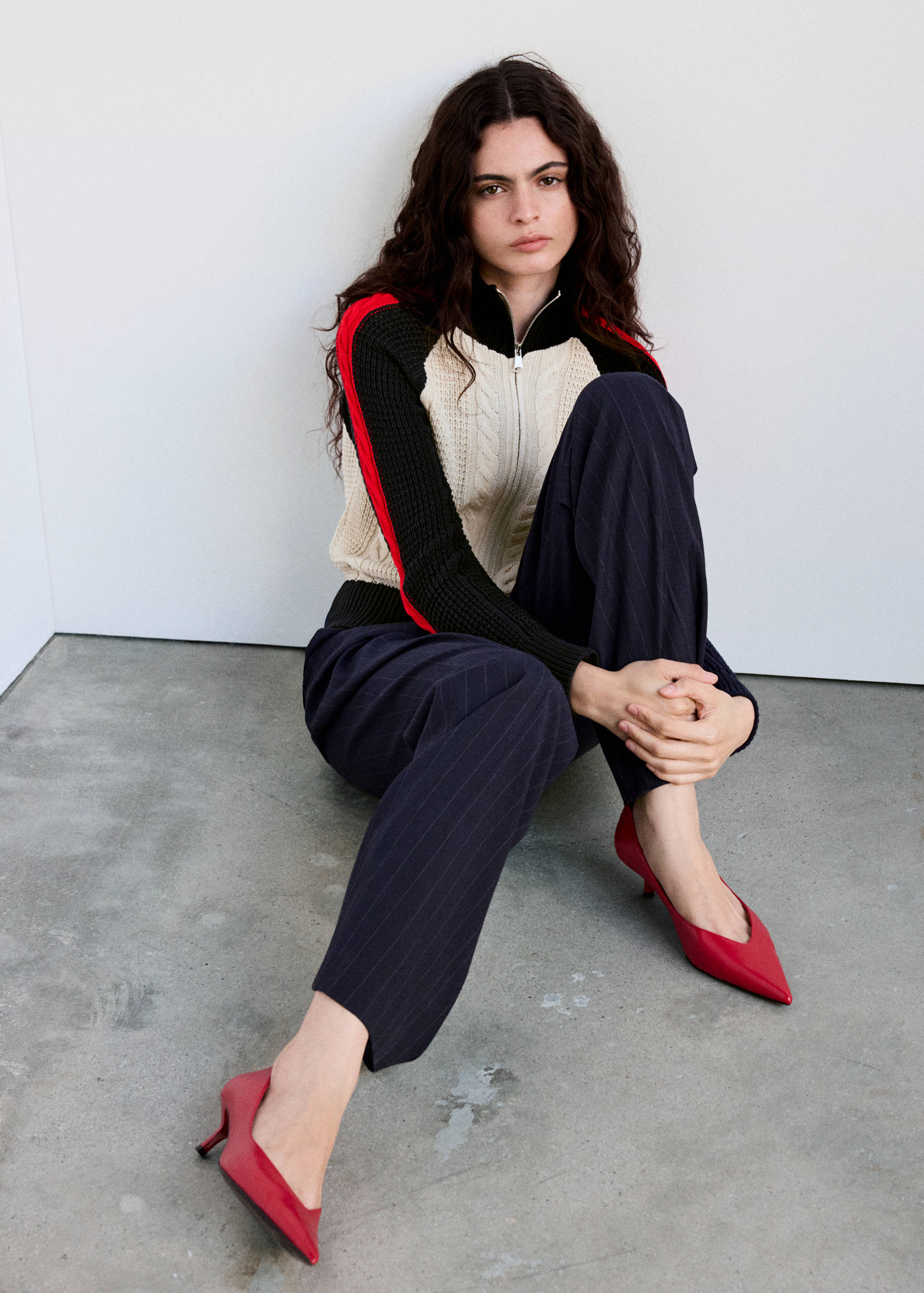 Cable-knit cardigan with contrasting stripes - Детальніше про товар 1