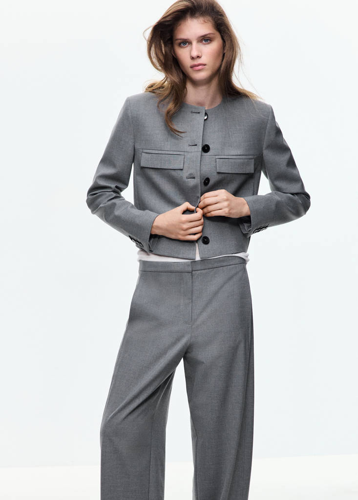 Straight blazer with flap pockets — Grey