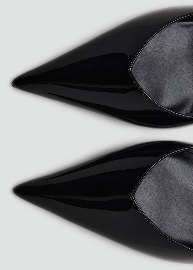 Patent heeled shoes — Black
