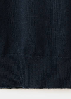 Fine-knit polo jumper in 100% merino wool — Navy 8