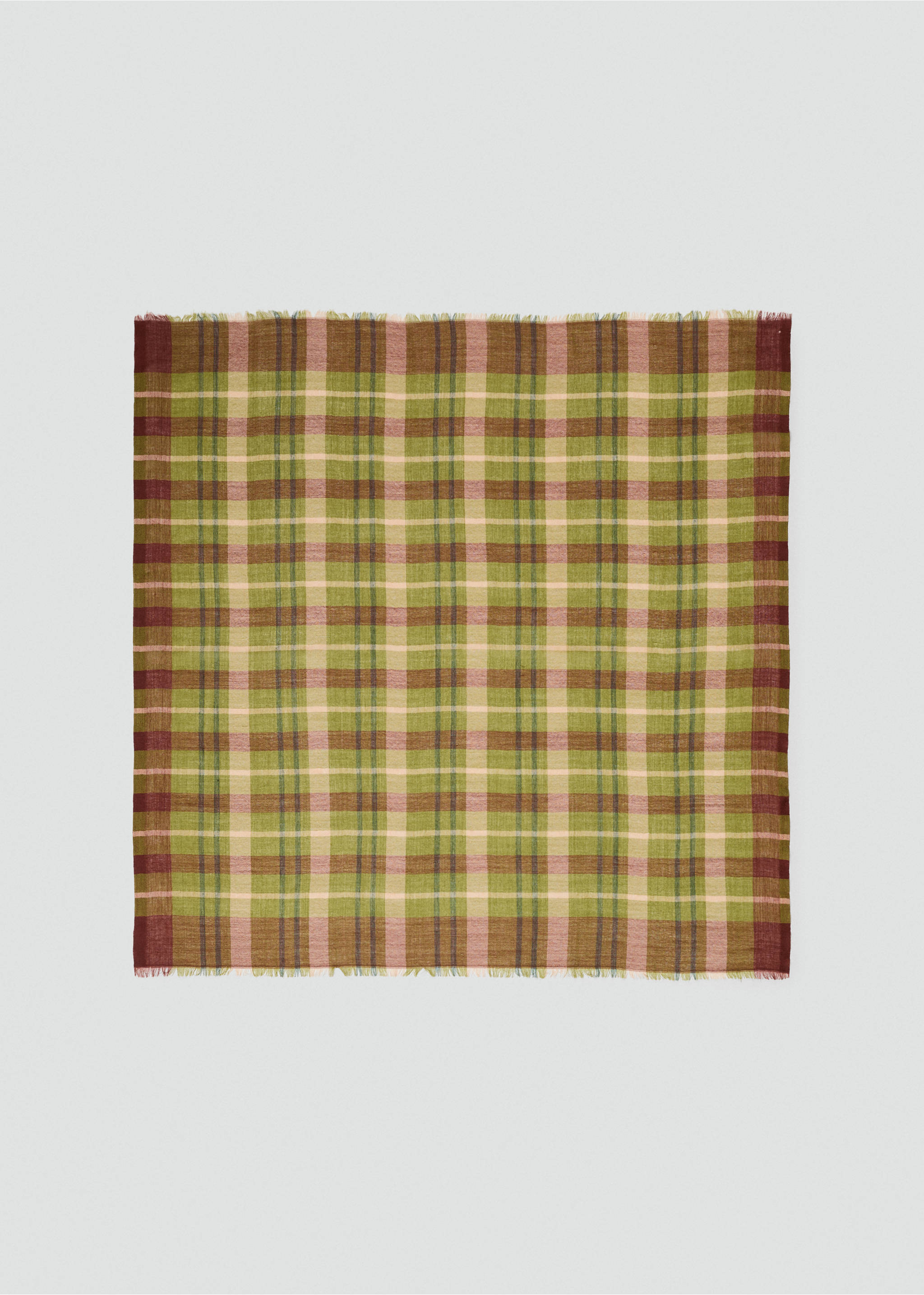100% wool plaid scarf - Details of the article 2, Green. Ref: 37055984-00.
